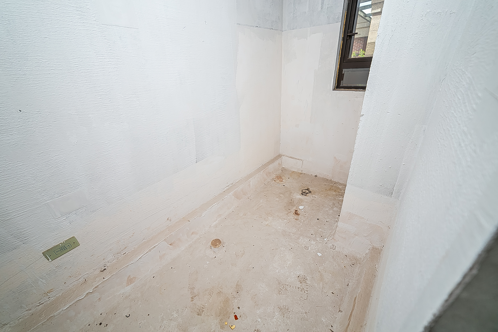万科紫台  4室2厅3卫    588.0万卫生间