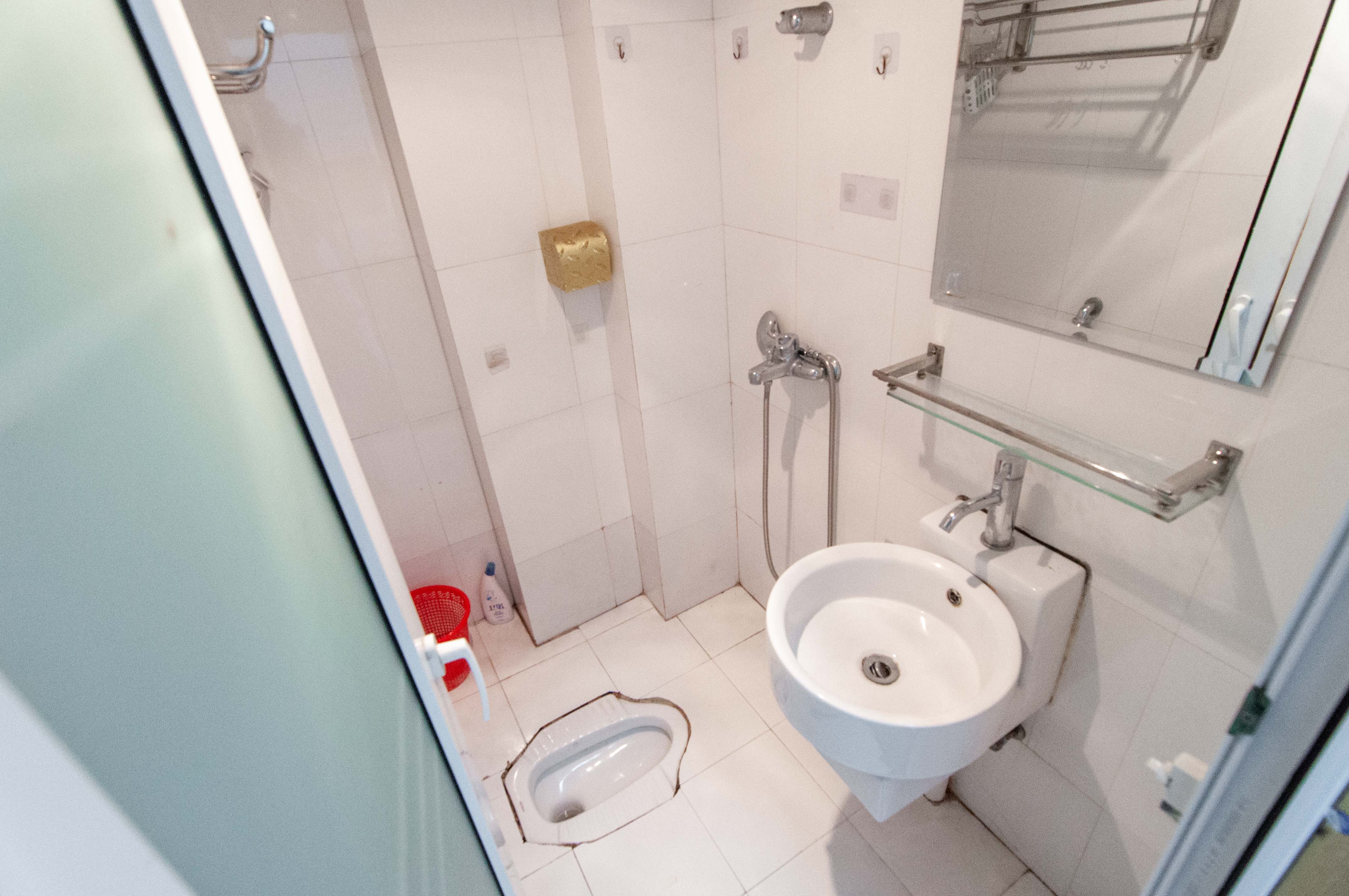 谋房博客(博客天街) 2室1厅1卫 58.0万 谋房博客(博客天街) 2室1厅1卫 58.0万卫生间