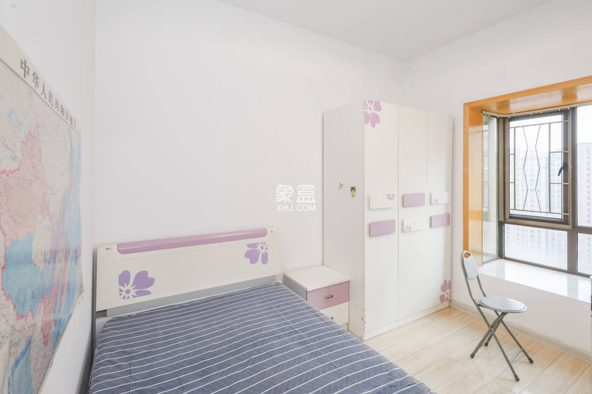 旭辉藏郡(藏郡、旭湘华府)  3室2厅1卫    233.0万 旭辉藏郡(藏郡、旭湘华府)  3室2厅1卫    233.0万卧室