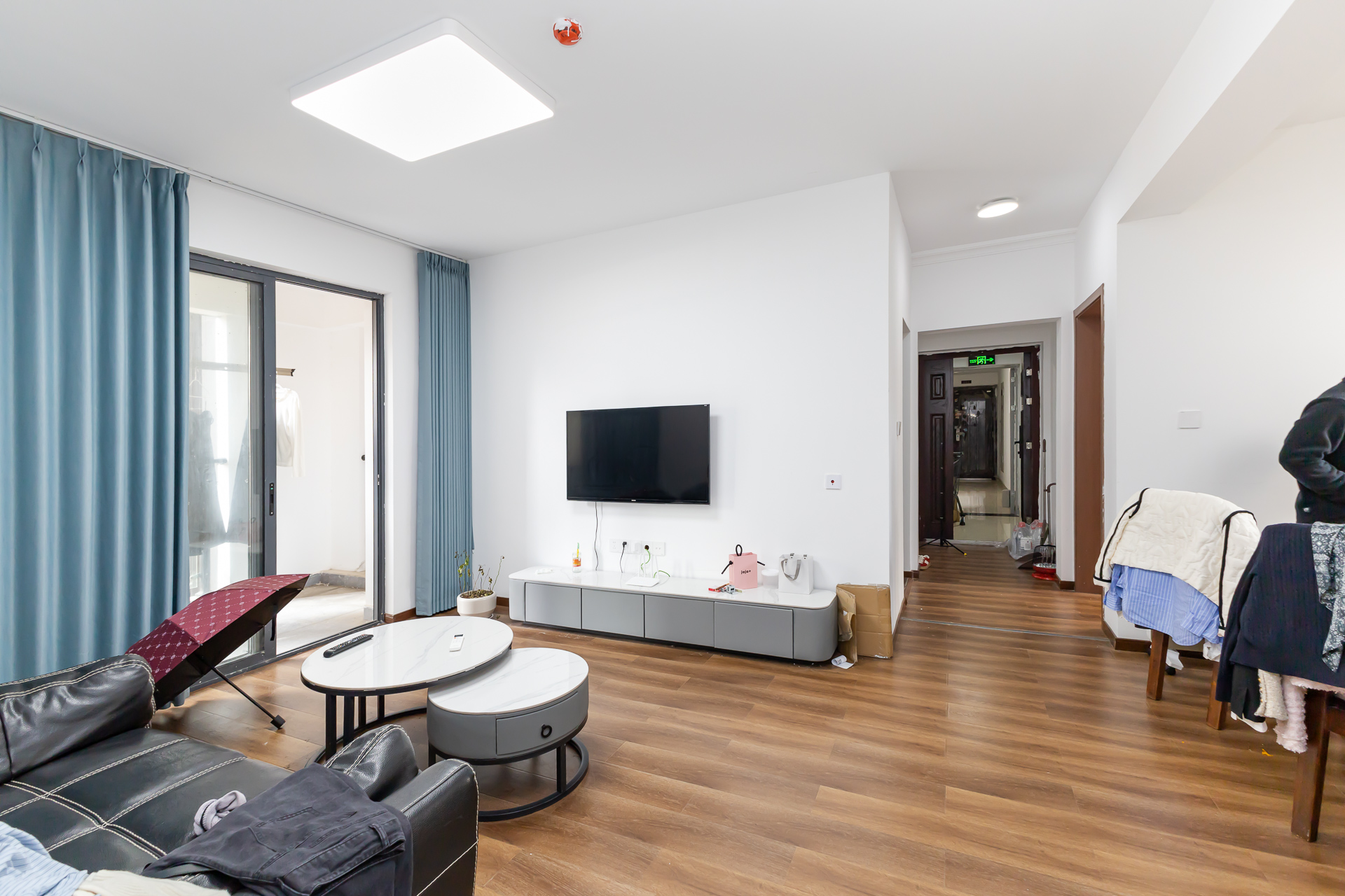 明发阅江悦府  3室2厅1卫    78.0万 明发阅江悦府  3室2厅1卫    78.0万客厅