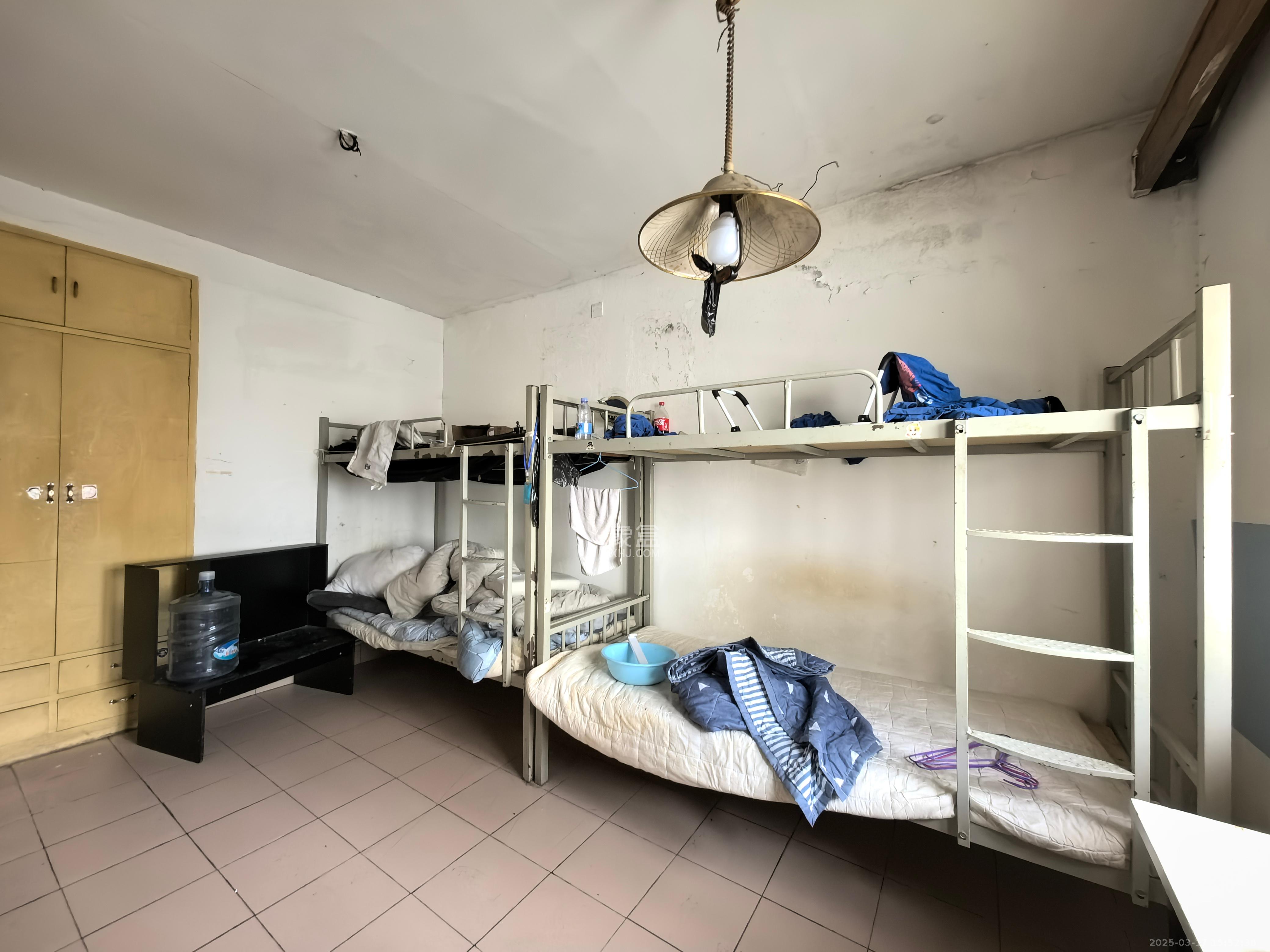 衡清里散盘 3室1厅1卫 1800.0元/月 衡清里散盘 3室1厅1卫 1800.0元/月室内图