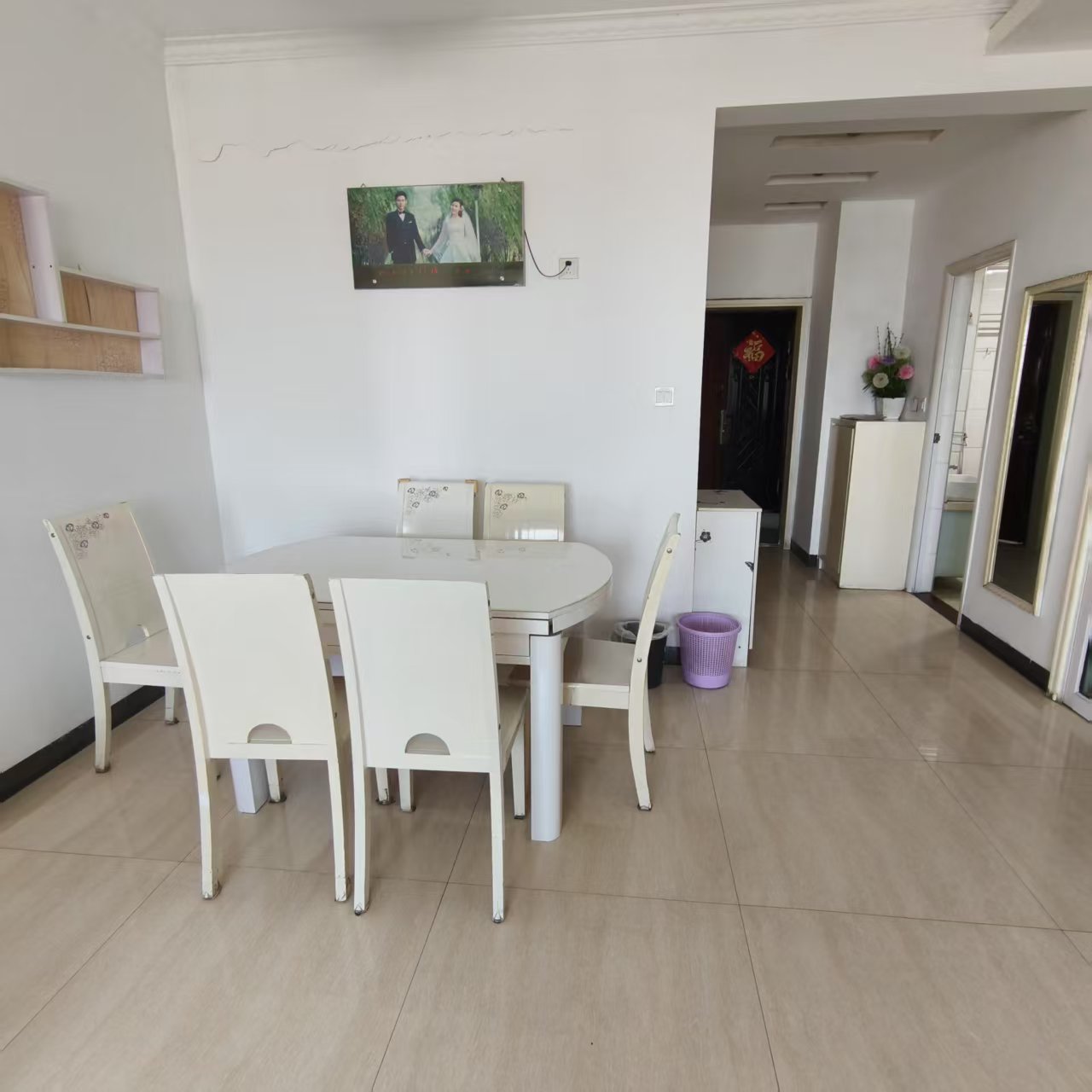 滨江财富中心  3室2厅1卫    1300.0元/月 滨江财富中心  3室2厅1卫    1300.0元/月室内图