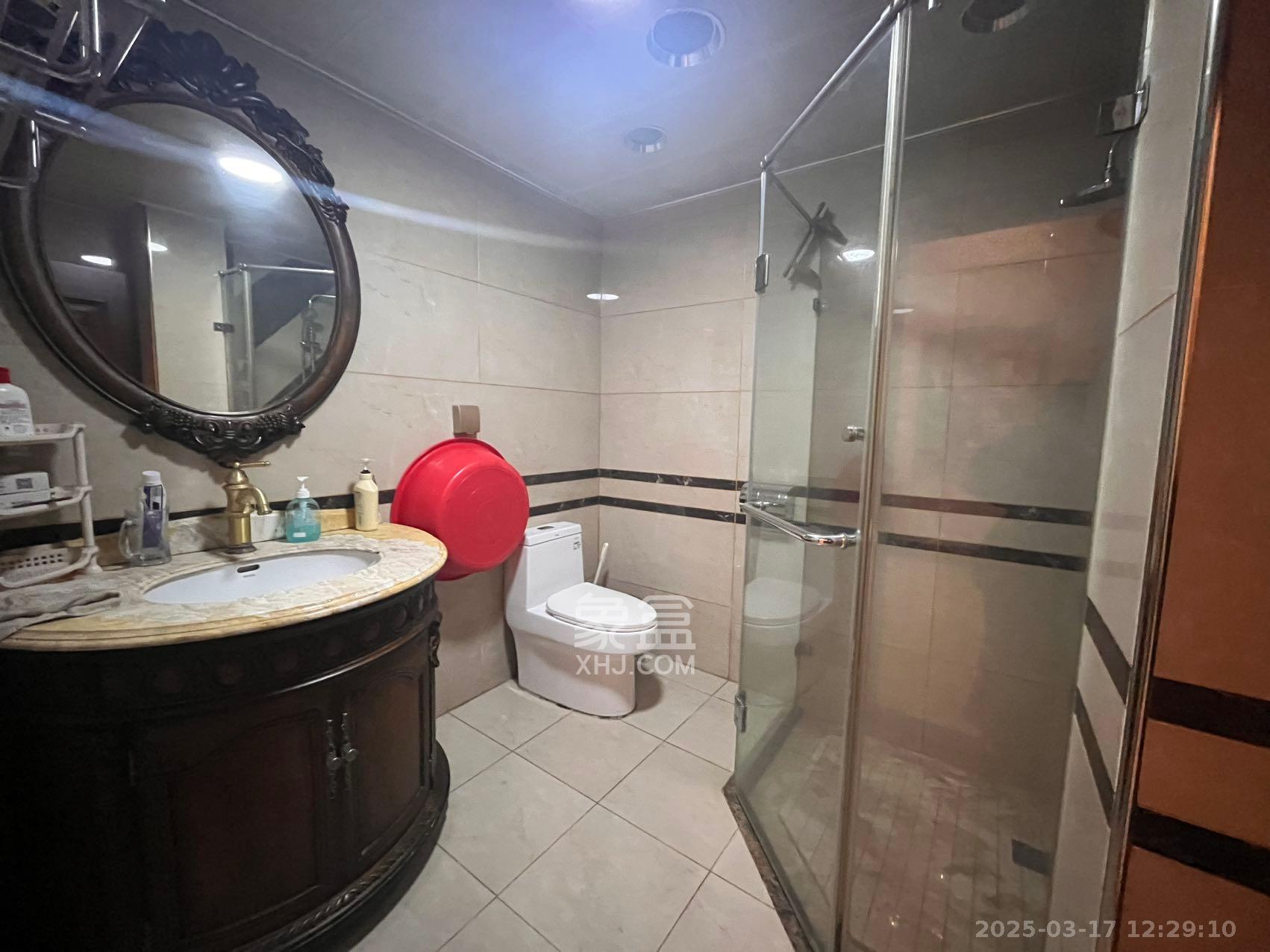 融科檀香山(融科紫檀、香山国际) 6室2厅3卫 13000.0元/月 融科檀香山(融科紫檀、香山国际) 6室2厅3卫 13000.0元/月室内图