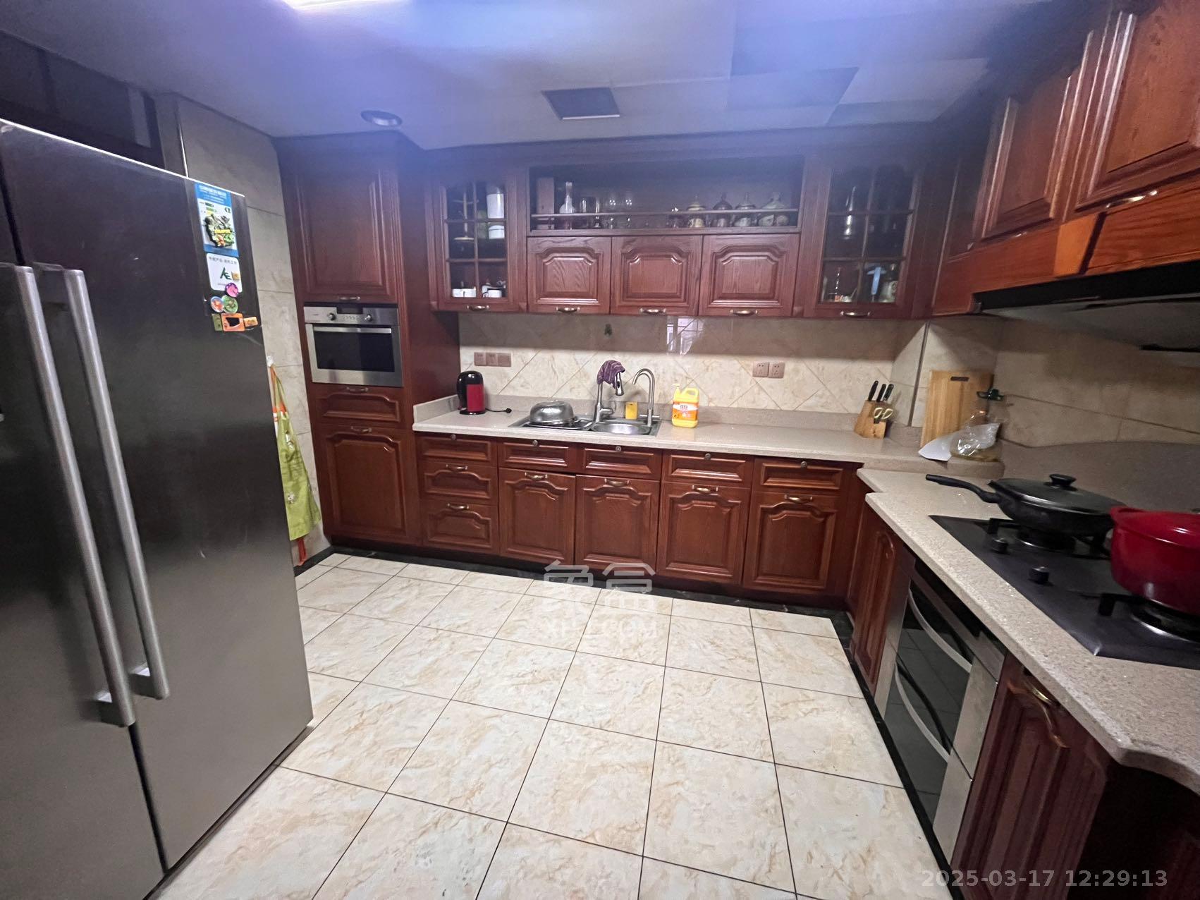 融科檀香山(融科紫檀、香山国际) 6室2厅3卫 13000.0元/月 融科檀香山(融科紫檀、香山国际) 6室2厅3卫 13000.0元/月室内图