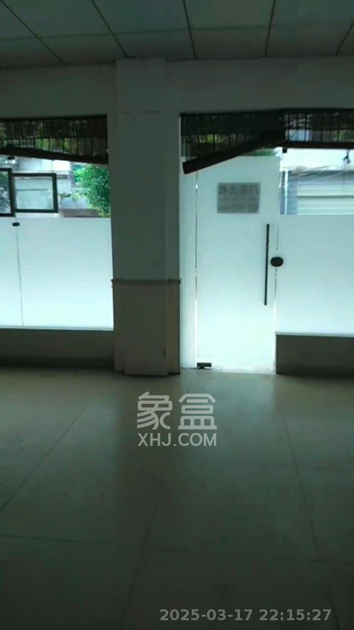 火炬村 3室2厅1卫 3600.0元/月 火炬村 3室2厅1卫 3600.0元/月室内图