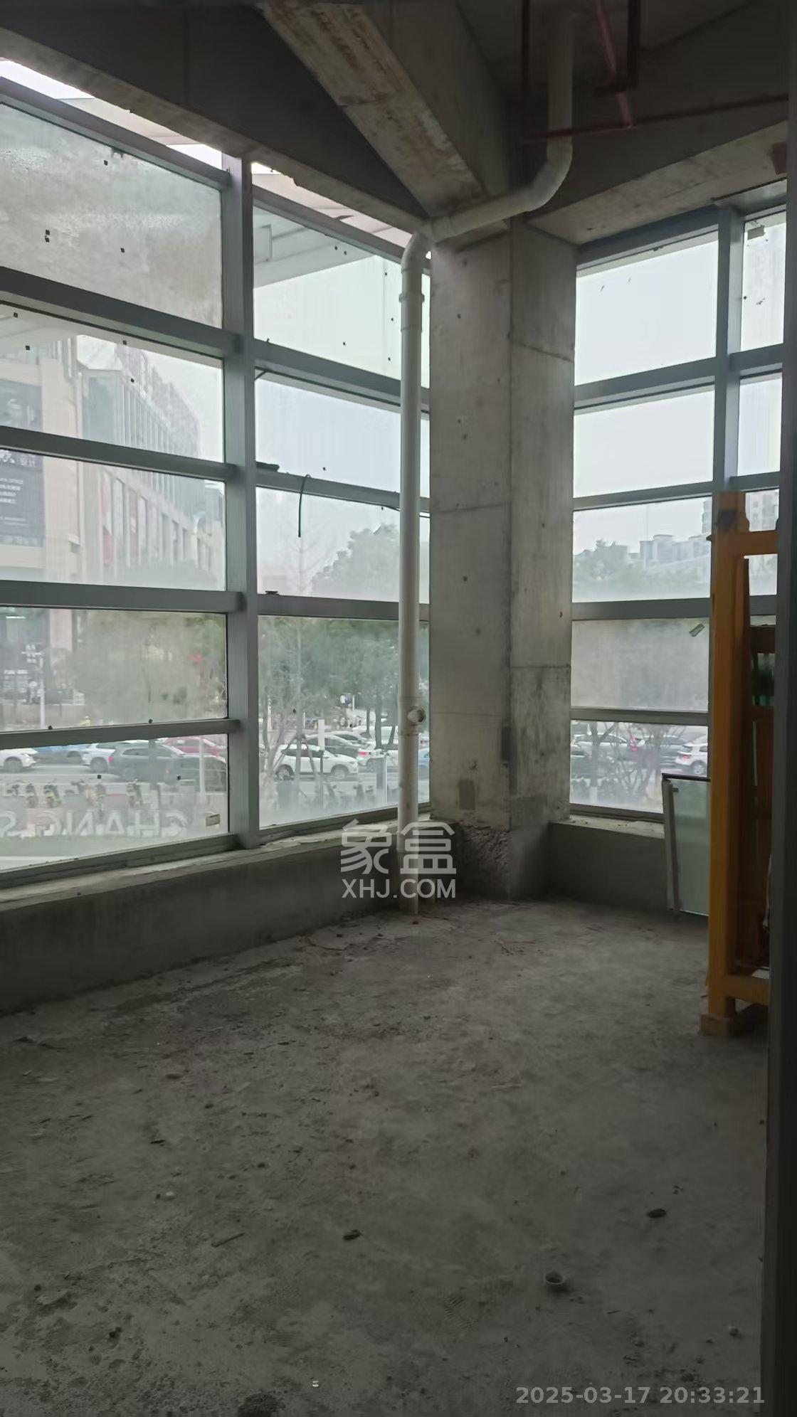 卓越伊景寓 1室0厅0卫 6600.0元/月 卓越伊景寓 1室0厅0卫 6600.0元/月室内图