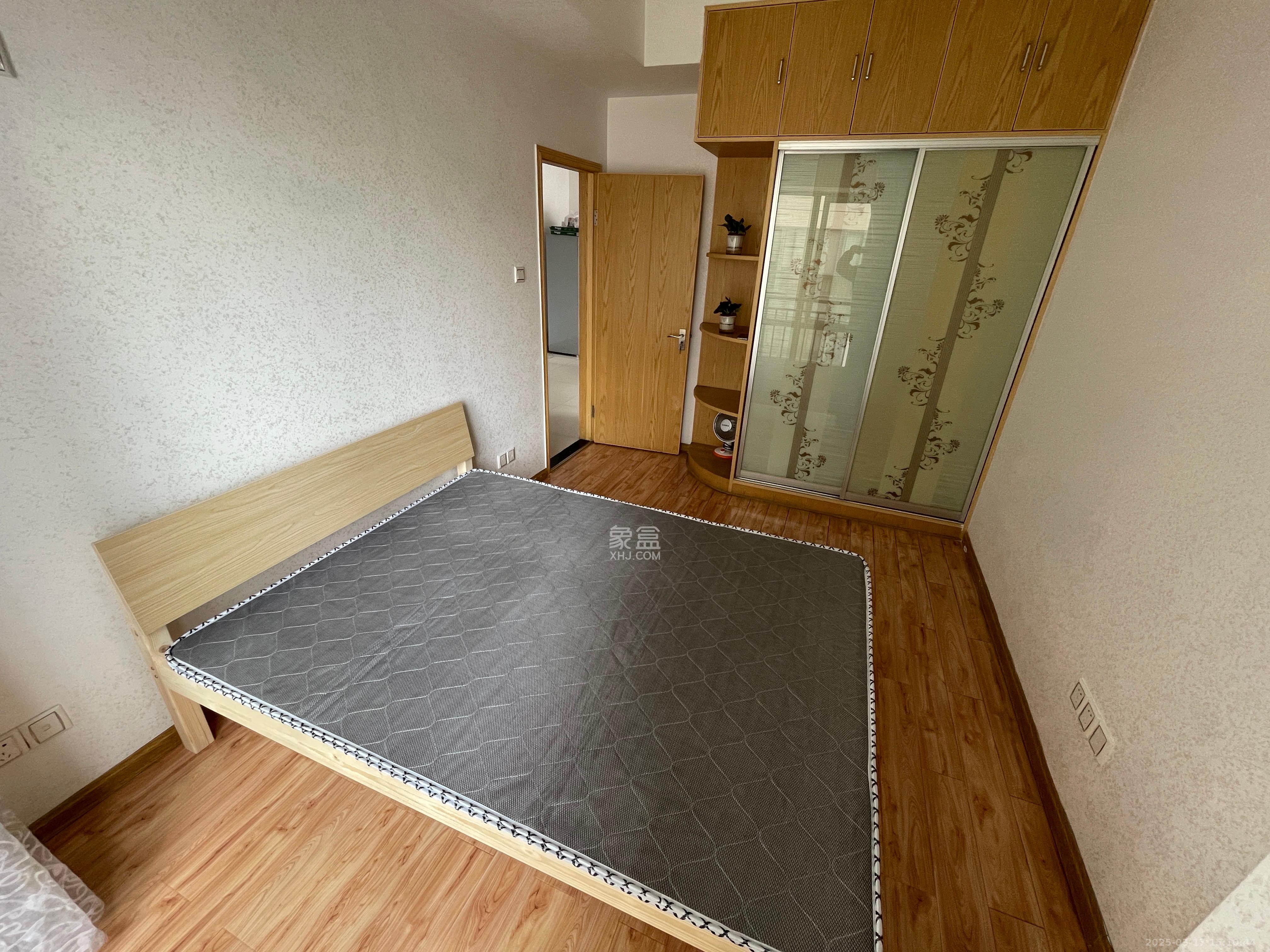 摩天一号  2室2厅1卫   2800.00元/月室内图