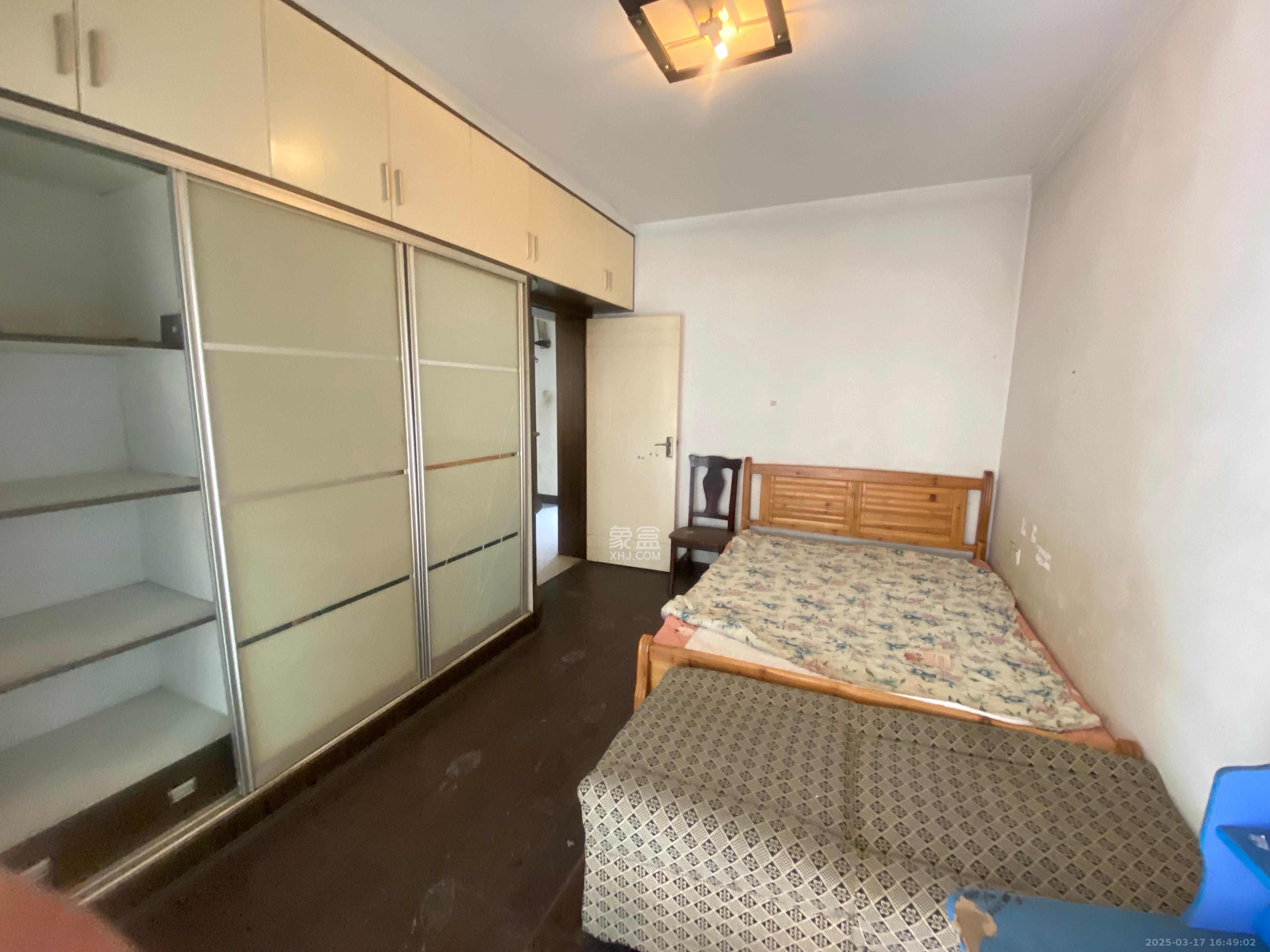 中江锦城  2室1厅1卫   1600.00元/月室内图