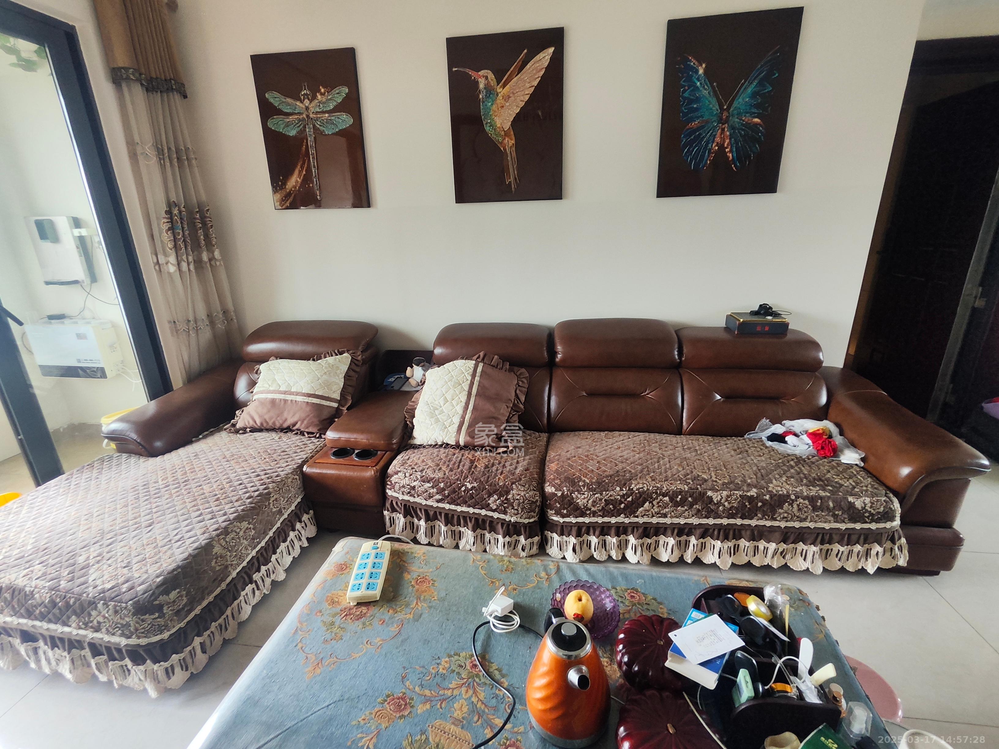 恒大江湾 3室2厅2卫 2400.0元/月 恒大江湾 3室2厅2卫 2400.0元/月室内图