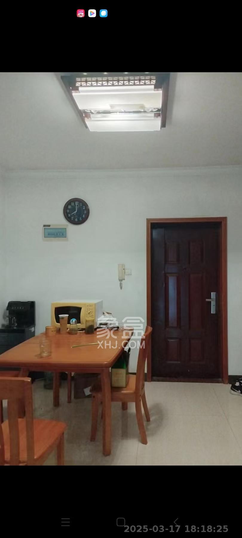 麓谷锦和园 3室2厅1卫 2400.0元/月 麓谷锦和园 3室2厅1卫 2400.0元/月室内图