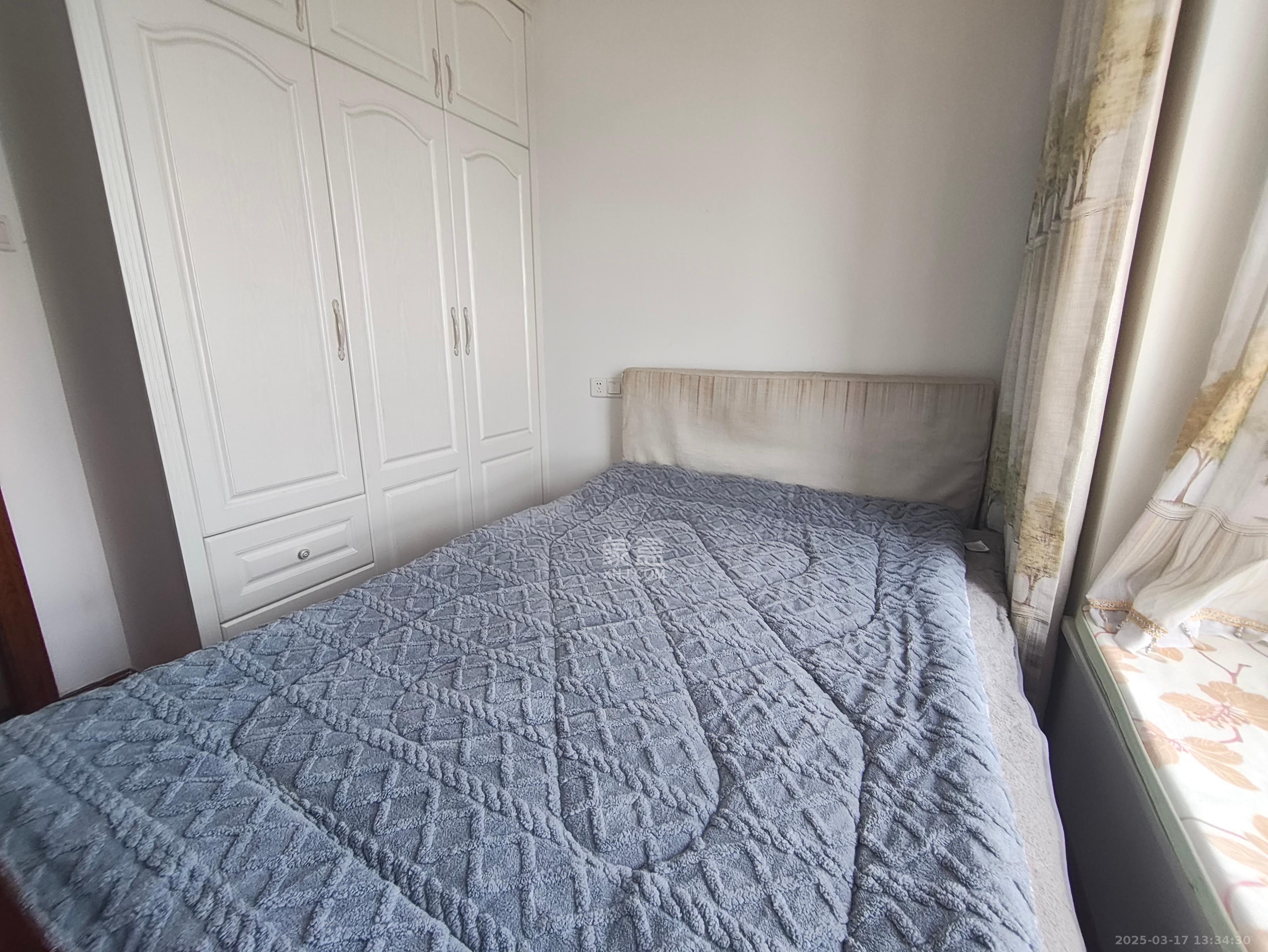 荣升家园(湘江熙岸) 3室2厅1卫 2400.0元/月 荣升家园(湘江熙岸) 3室2厅1卫 2400.0元/月室内图