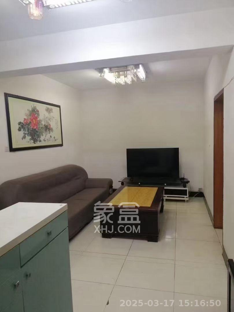 高桥火焰市场 2室1厅1卫 1600.0元/月 高桥火焰市场 2室1厅1卫 1600.0元/月室内图