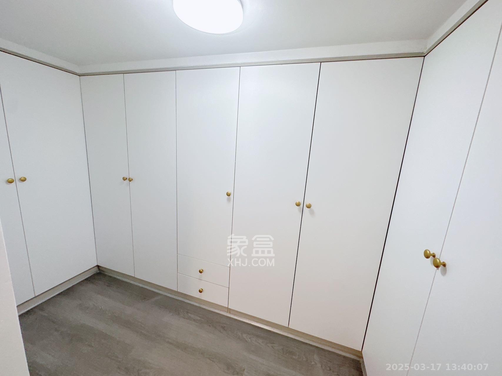保利天禧EF区  2室1厅1卫    2800.0元/月室内图