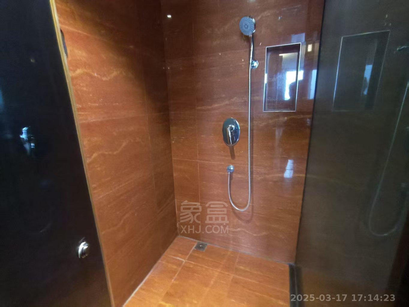 银天国际 1室1厅1卫 1300.0元/月 银天国际 1室1厅1卫 1300.0元/月室内图