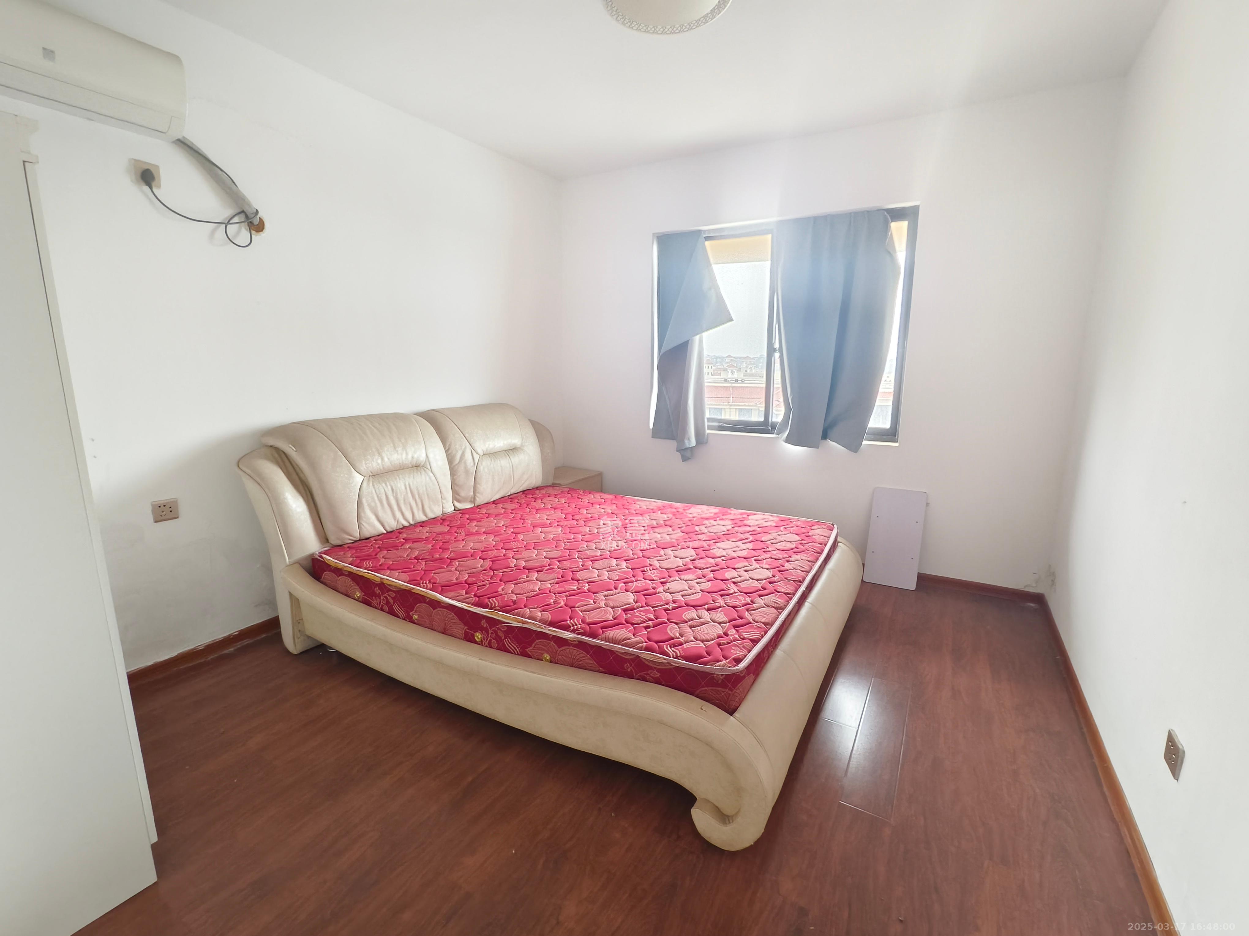 夏威夷碧水春城(碧桂园城市花园) 3室2厅2卫 2000.0元/月 夏威夷碧水春城(碧桂园城市花园) 3室2厅2卫 2000.0元/月室内图