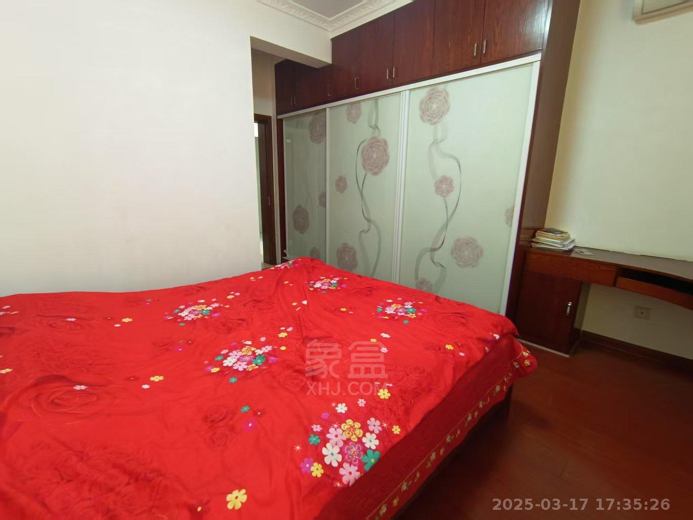 庐山春天二期曼城 3室2厅1卫 2100.0元/月 庐山春天二期曼城 3室2厅1卫 2100.0元/月室内图