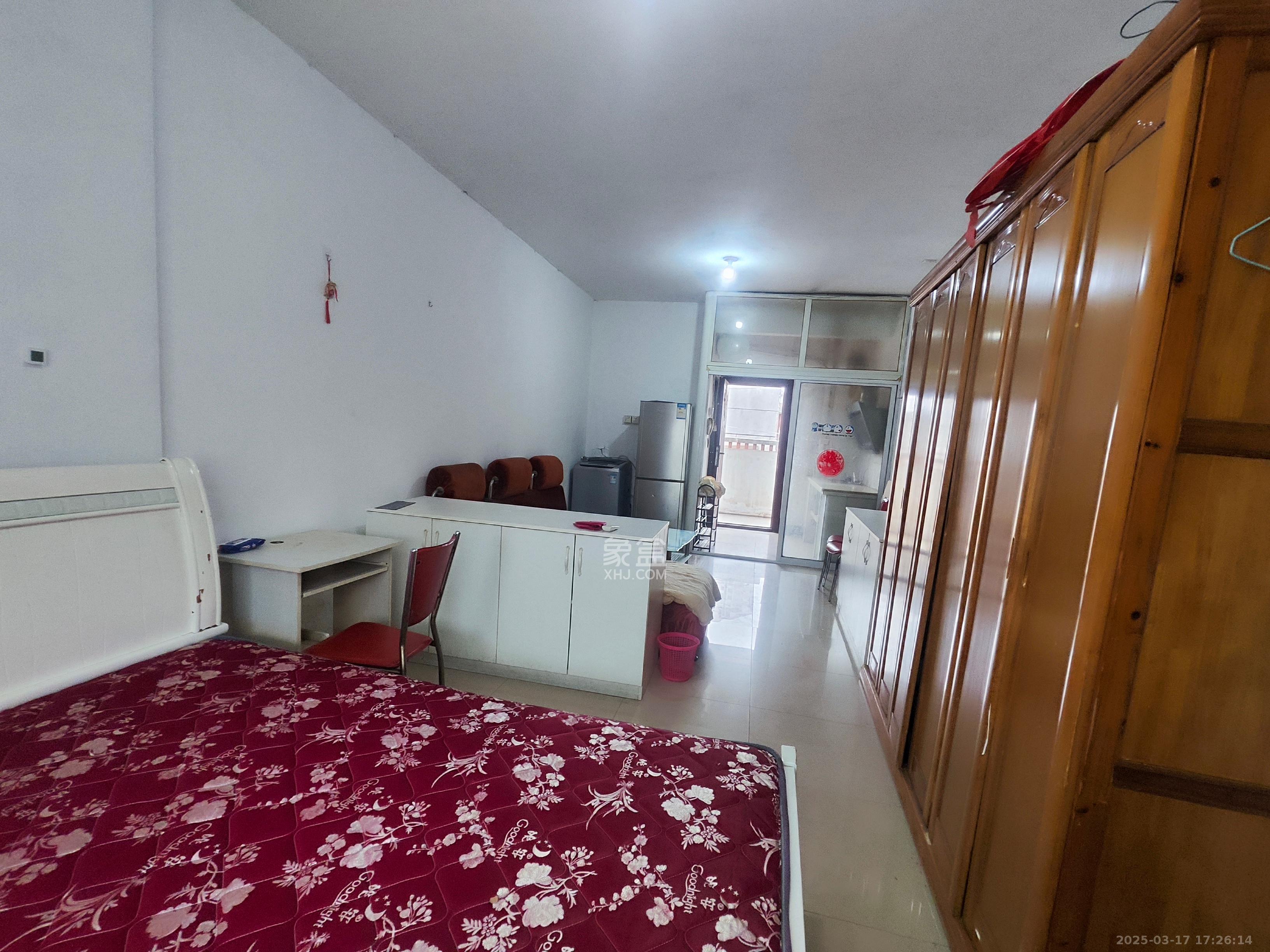 紫云轩 1室1厅1卫 1300.0元/月 紫云轩 1室1厅1卫 1300.0元/月室内图