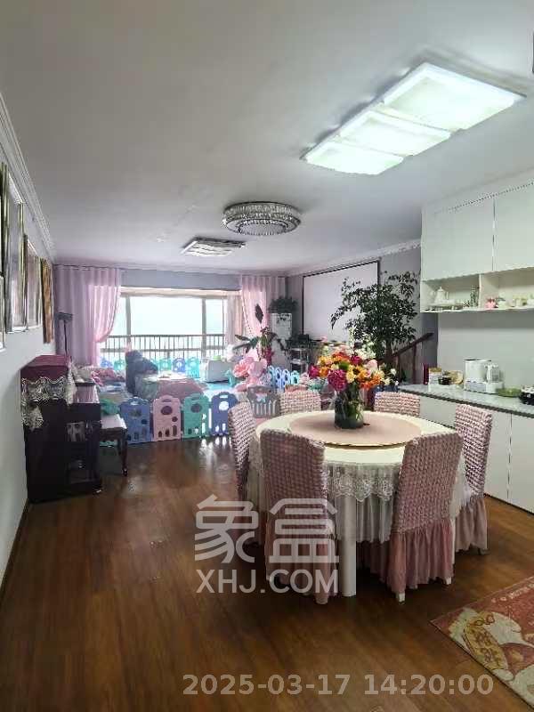 欧陆经典  4室2厅2卫   4800.00元/月室内图