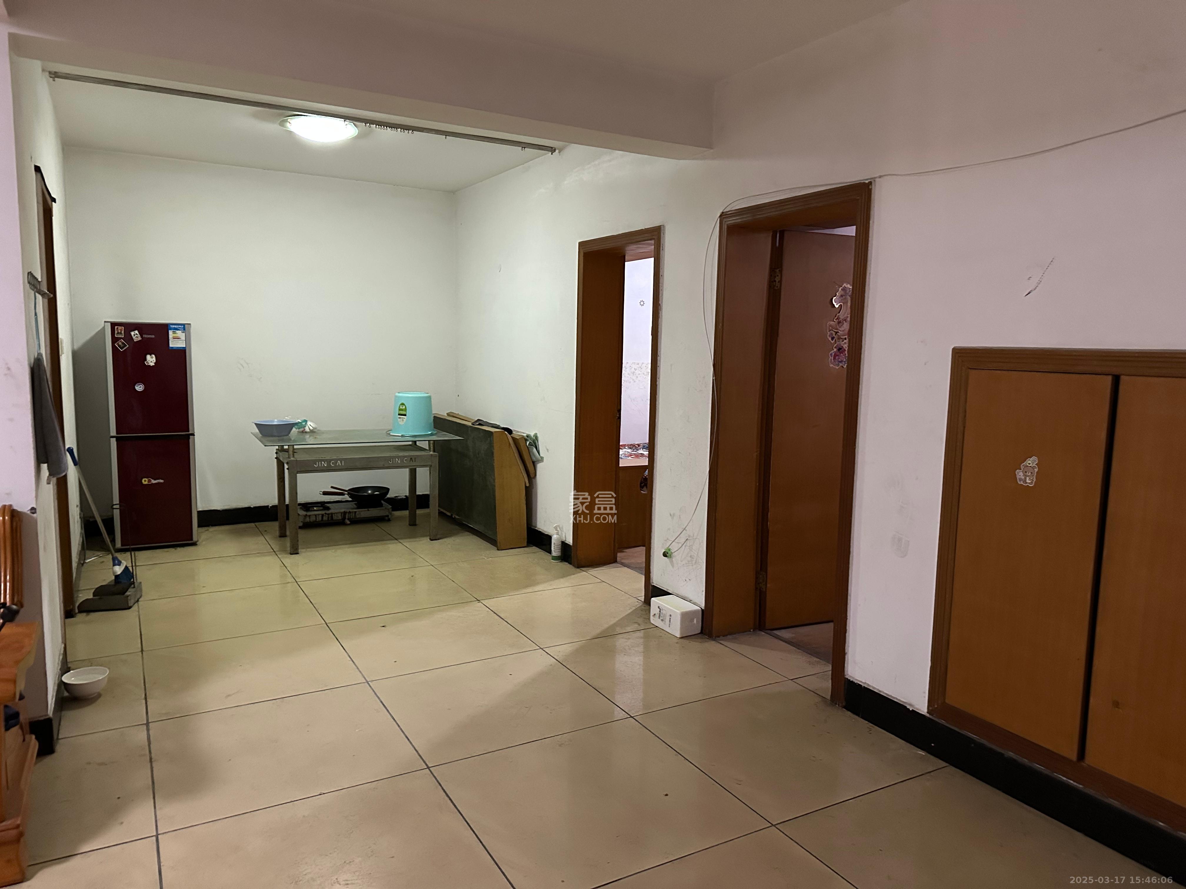 三湘小区  2室2厅1卫   1300.00元/月室内图