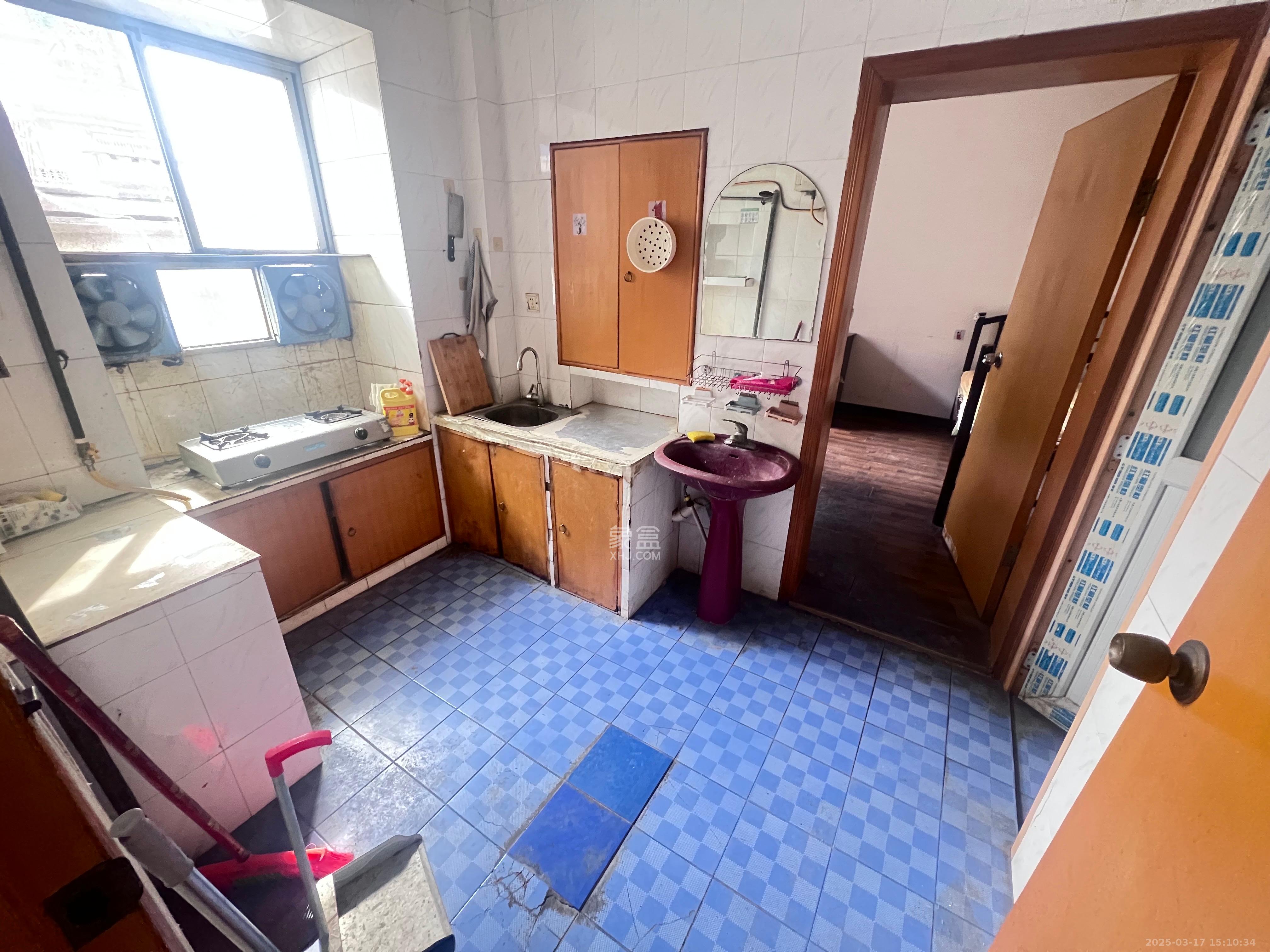 东广济桥社区 2室1厅1卫 1400.0元/月 东广济桥社区 2室1厅1卫 1400.0元/月室内图