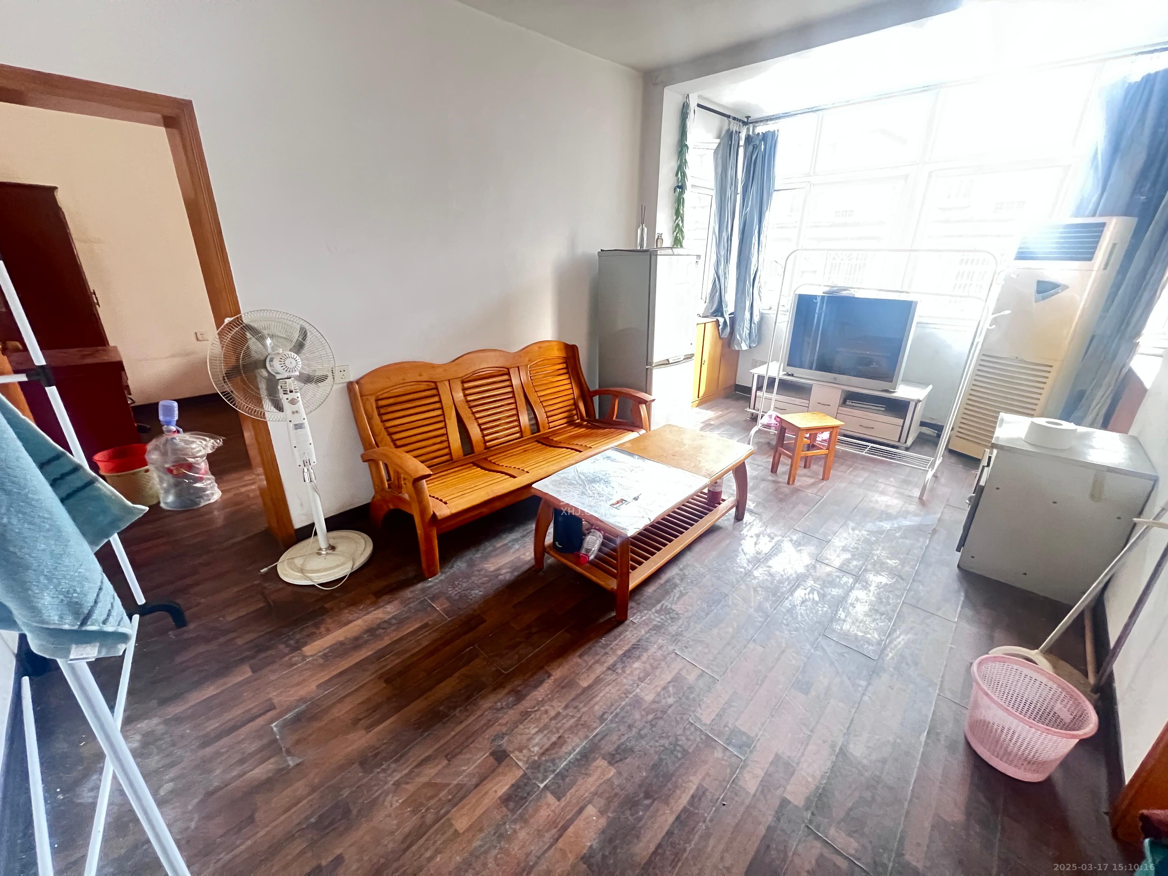 东广济桥社区 2室1厅1卫 1400.0元/月 东广济桥社区 2室1厅1卫 1400.0元/月室内图