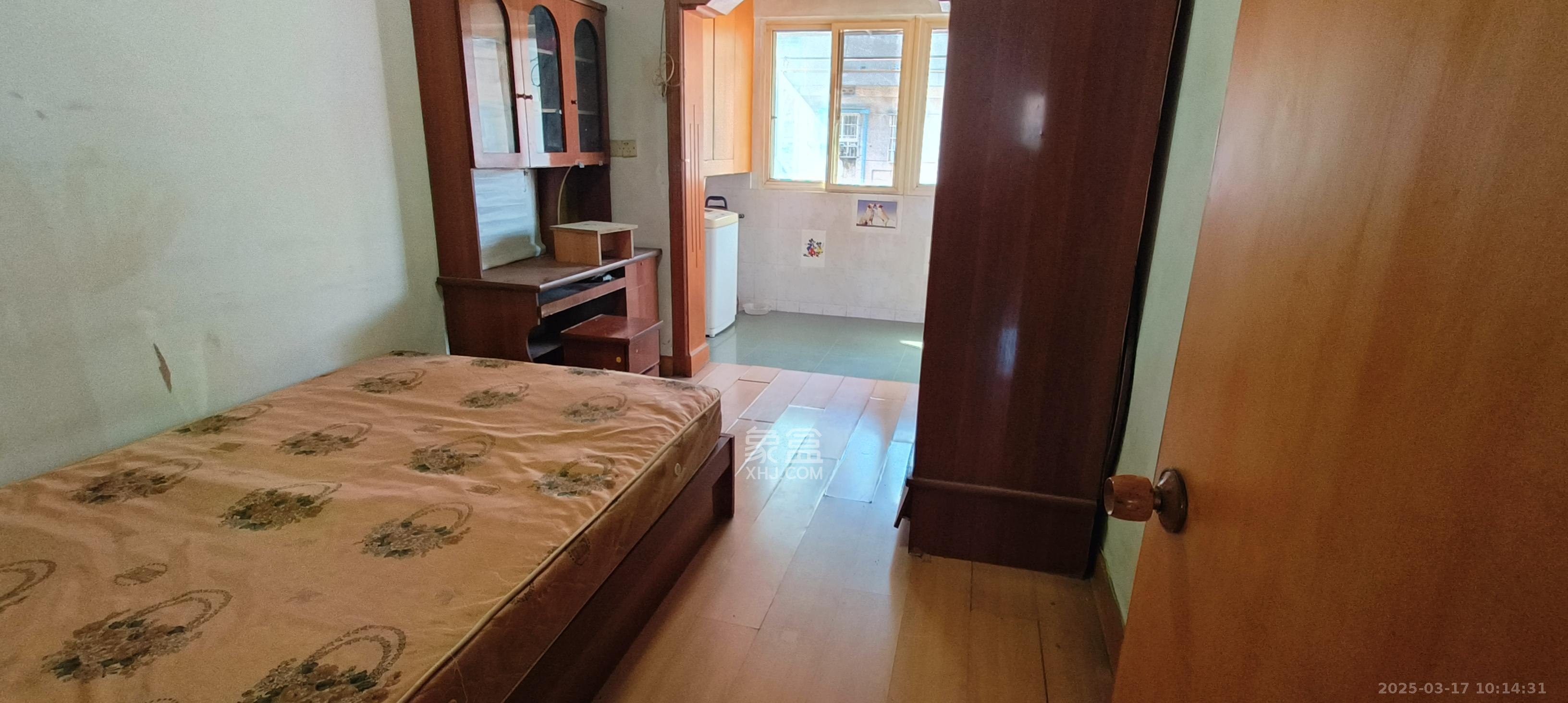 长沙船舶厂宿舍 2室1厅1卫 1600.0元/月 长沙船舶厂宿舍 2室1厅1卫 1600.0元/月室内图