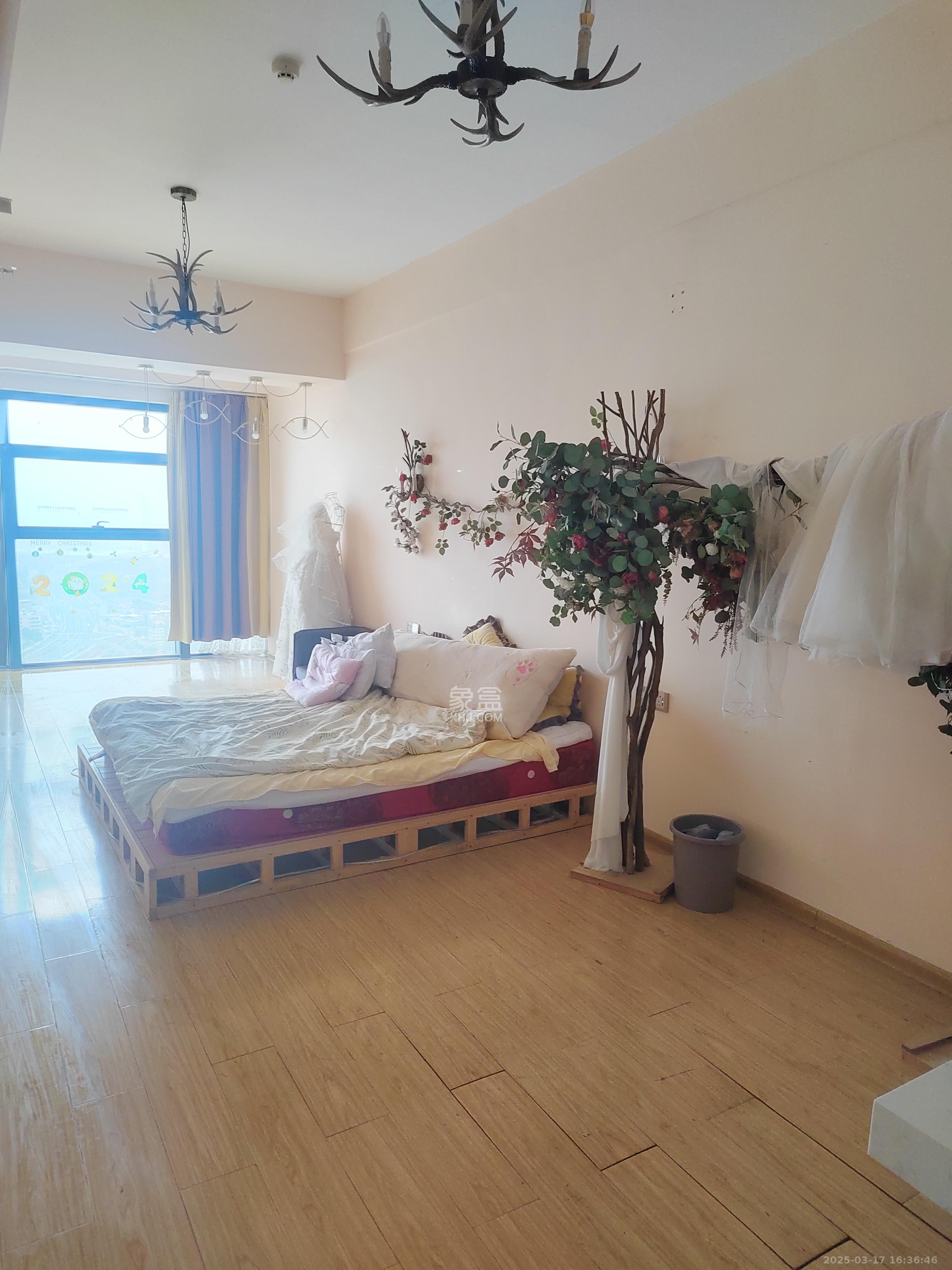 湘潭中心 1室1厅1卫 1300.0元/月 湘潭中心 1室1厅1卫 1300.0元/月室内图