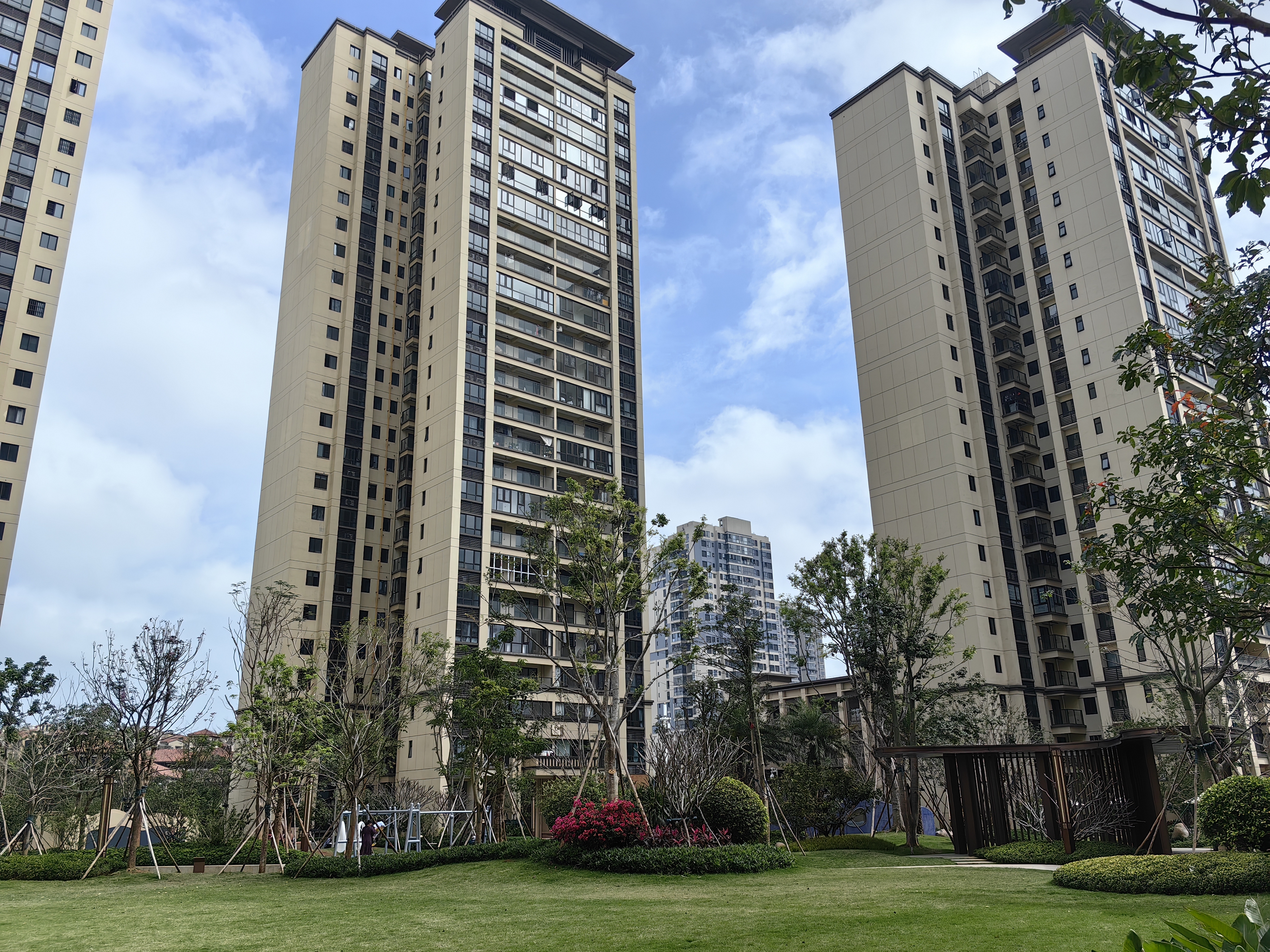 长信上东城 5室2厅2卫 293.0万 长信上东城 5室2厅2卫 293.0万室内图