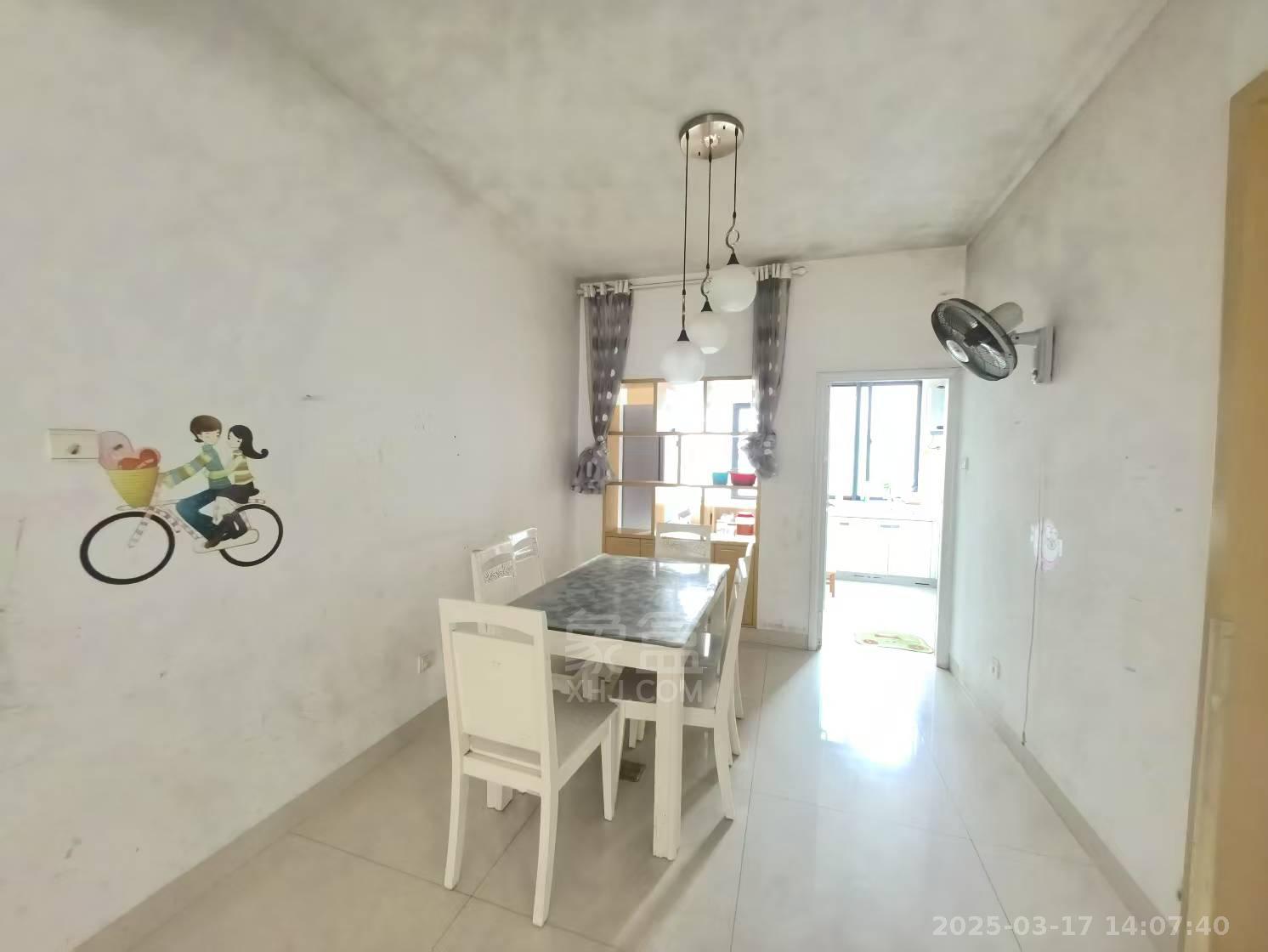 山水国际 3室2厅2卫 1200.0元/月 山水国际 3室2厅2卫 1200.0元/月室内图