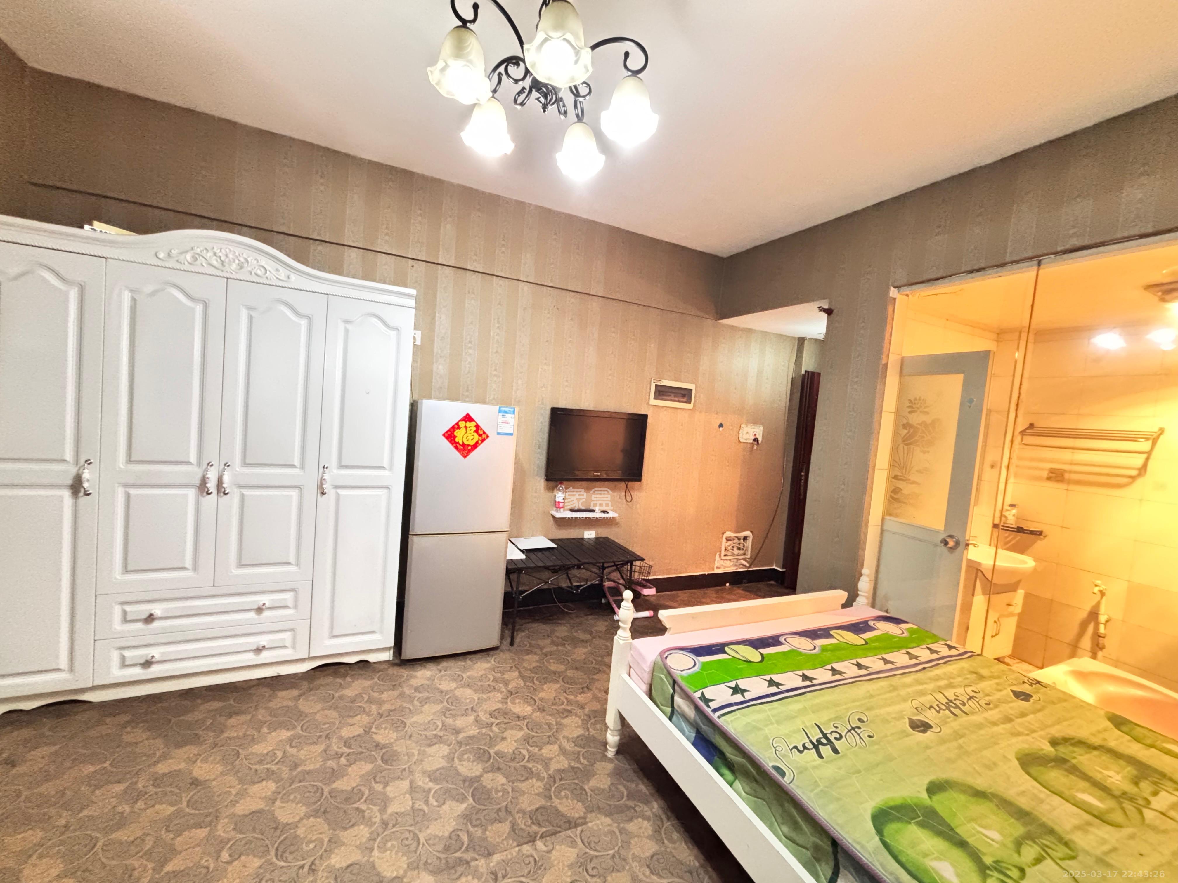 建鑫二期 1室1厅1卫 800.0元/月 建鑫二期 1室1厅1卫 800.0元/月室内图