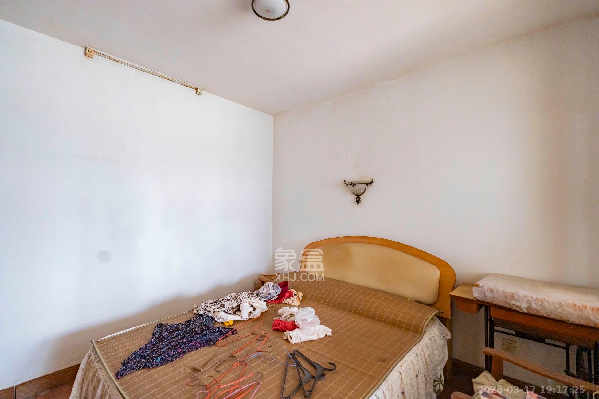 韵景商居 2室1厅1卫 1500.0元/月 韵景商居 2室1厅1卫 1500.0元/月室内图