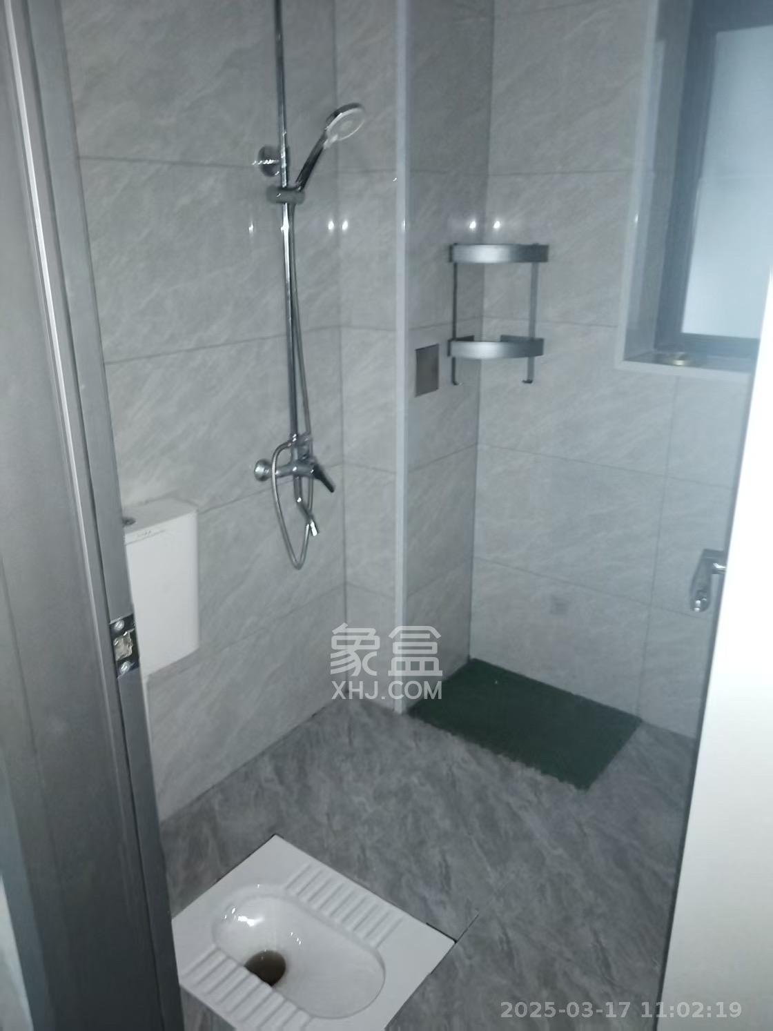 盛地东方芯府  3室1厅1卫   1800.00元/月室内图