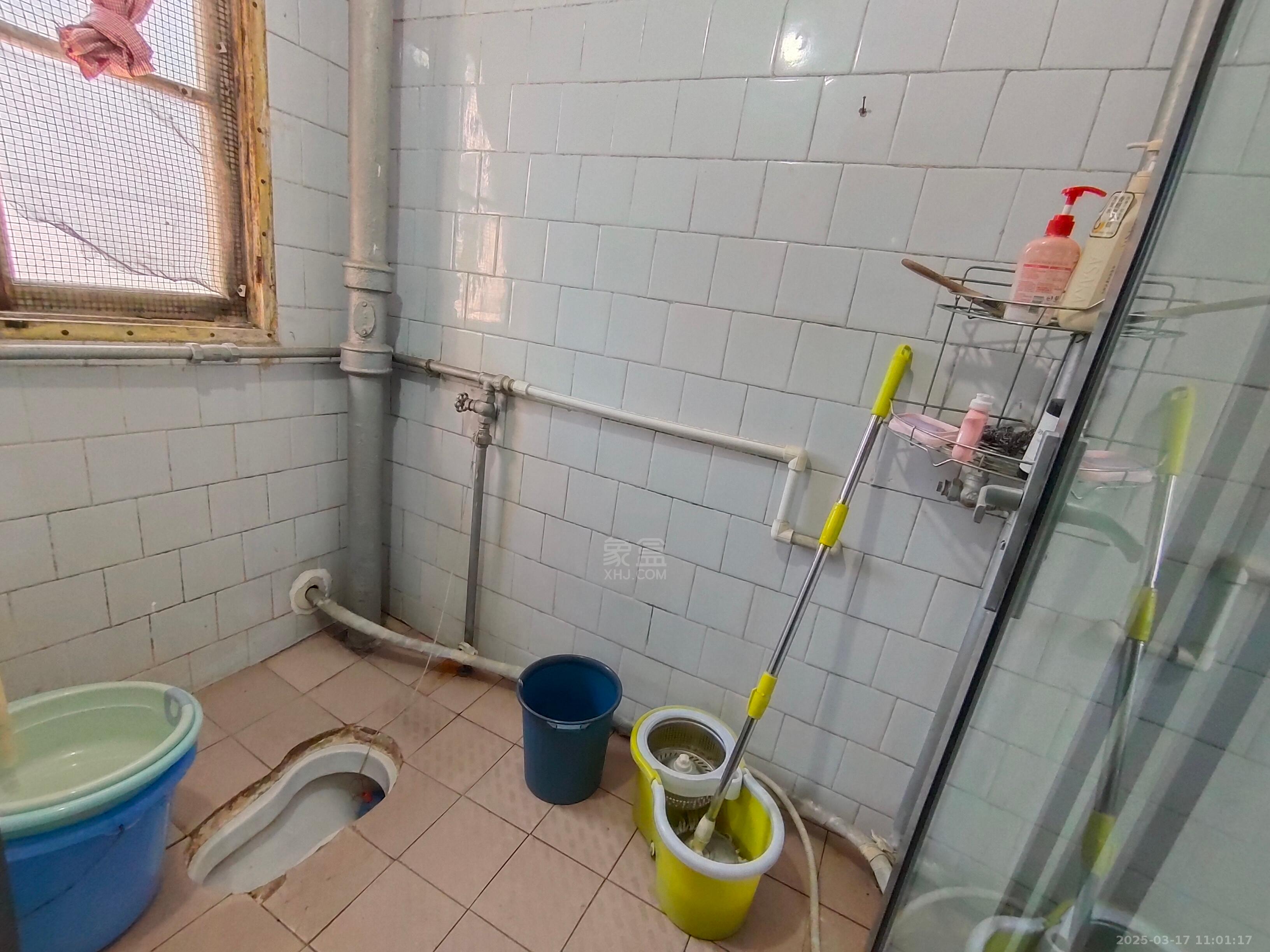 湘中小区 2室1厅1卫 800.0元/月 湘中小区 2室1厅1卫 800.0元/月室内图