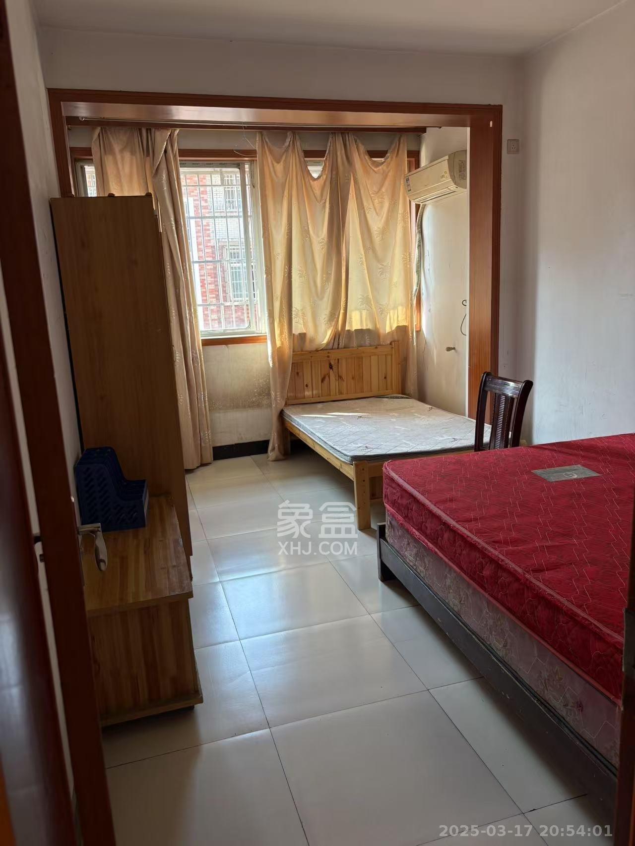 月湖安置小区(马栏山小区) 3室2厅1卫 1600.0元/月 月湖安置小区(马栏山小区) 3室2厅1卫 1600.0元/月室内图