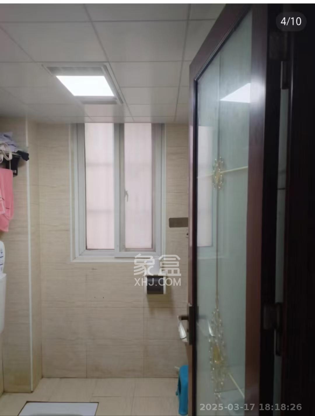 麓谷锦和园 3室2厅1卫 2400.0元/月 麓谷锦和园 3室2厅1卫 2400.0元/月室内图