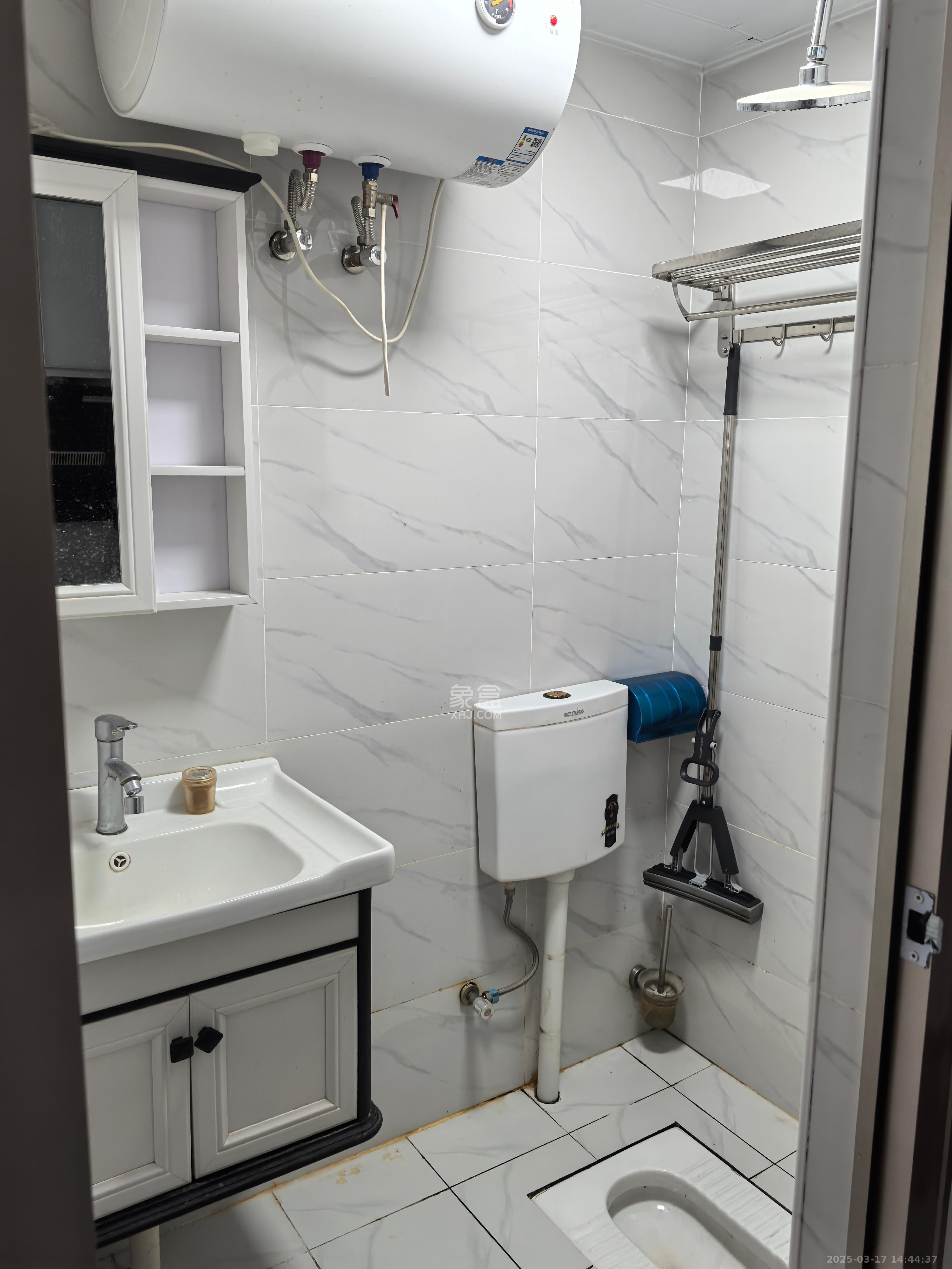 壹廷中央府院(福地花园) 1室1厅1卫 1500.0元/月 壹廷中央府院(福地花园) 1室1厅1卫 1500.0元/月室内图