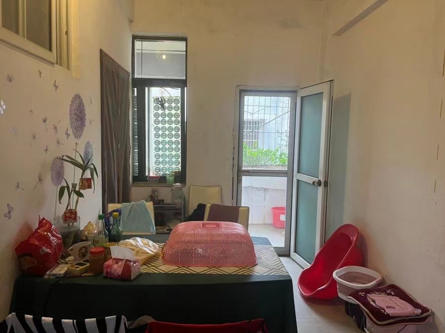 华侨新村  3室2厅1卫    60.0万 华侨新村  3室2厅1卫    60.0万室内图