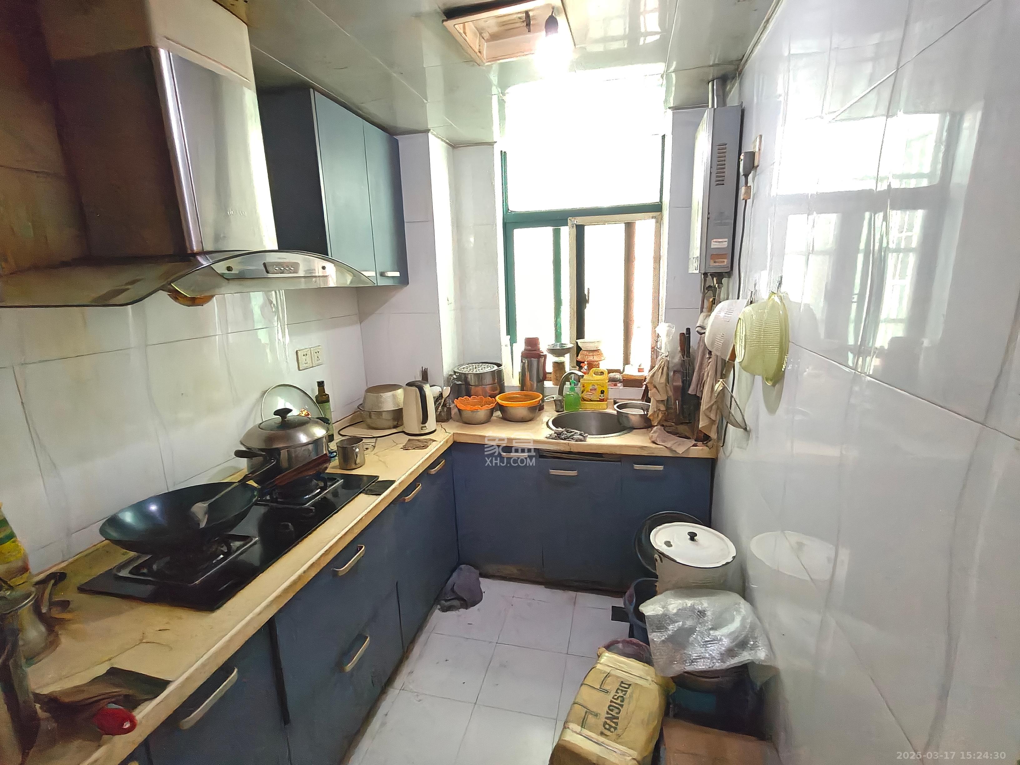 高桥财富大厦 2室1厅1卫 2200.0元/月 高桥财富大厦 2室1厅1卫 2200.0元/月室内图