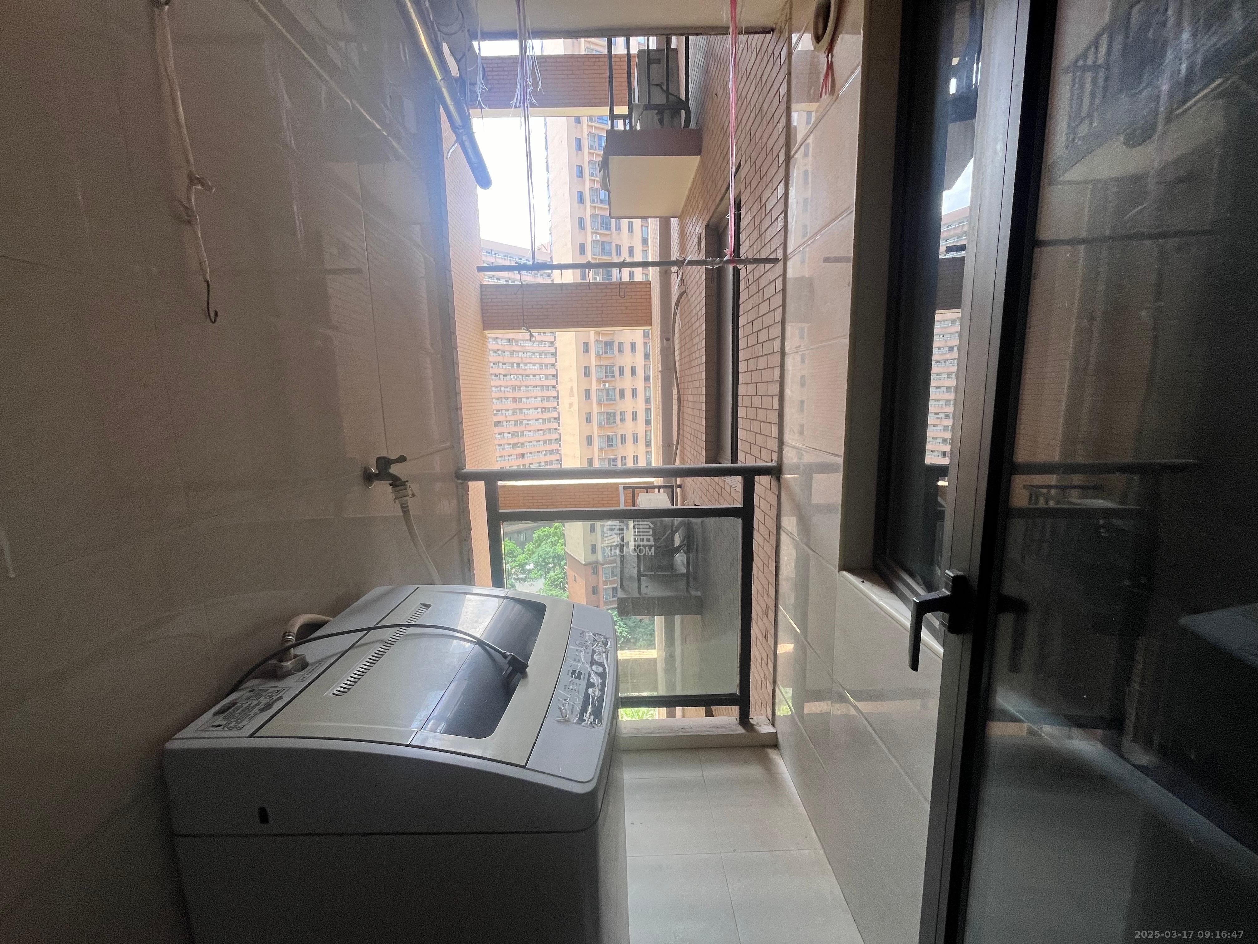 兴威帕克水岸  3室2厅2卫   2500.00元/月室内图
