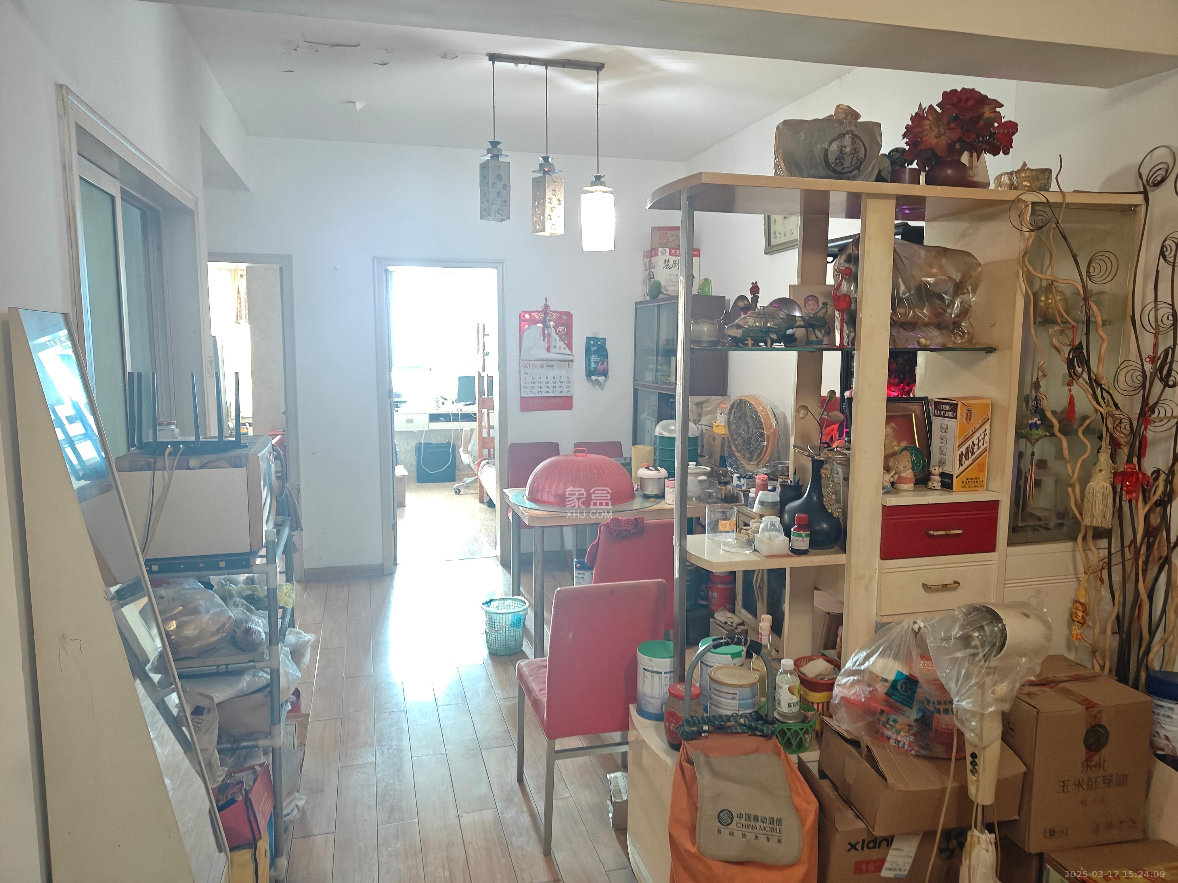 高桥财富大厦 2室1厅1卫 2200.0元/月 高桥财富大厦 2室1厅1卫 2200.0元/月室内图