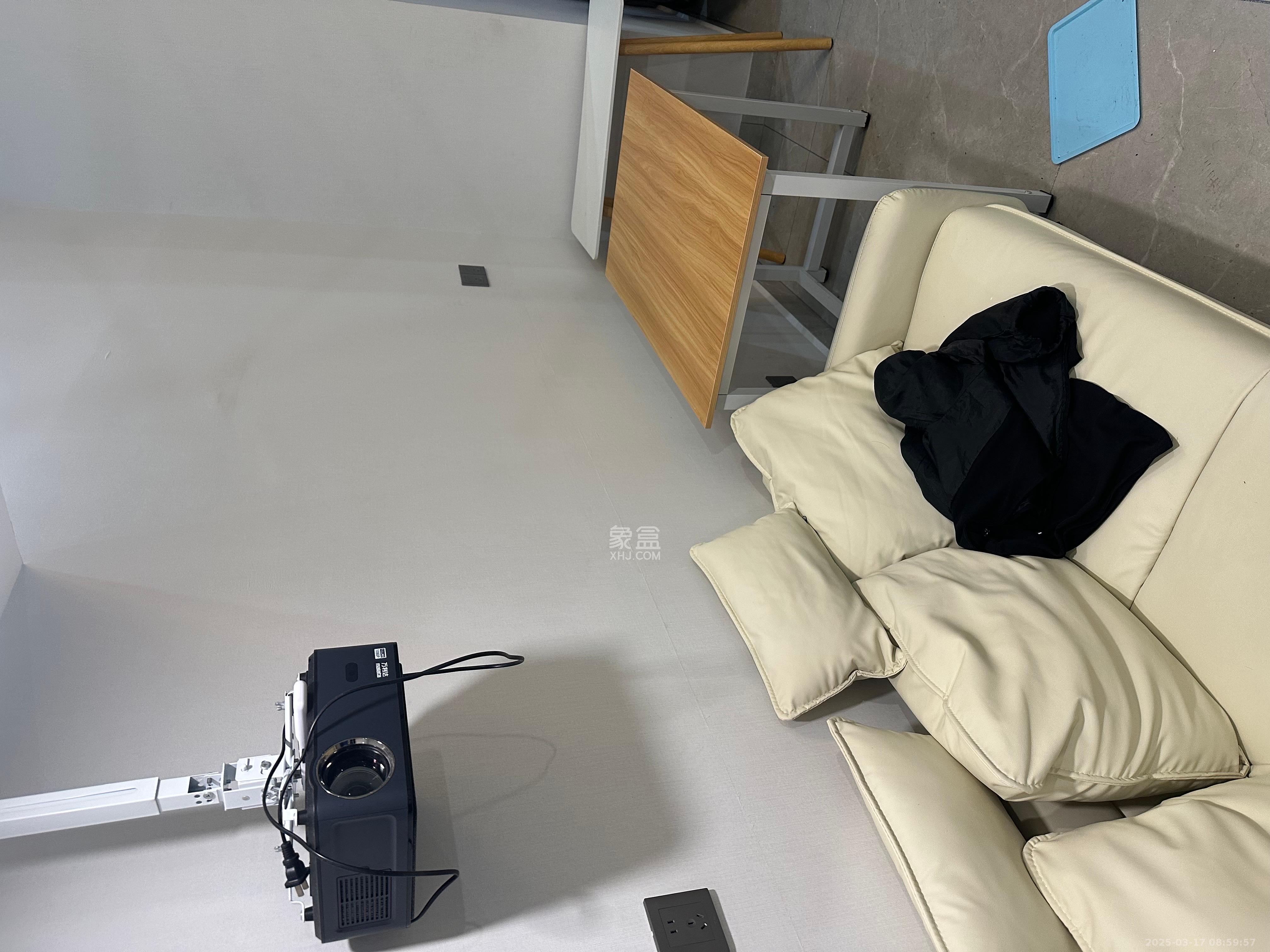 敬天广场  1室1厅1卫   2300.00元/月室内图