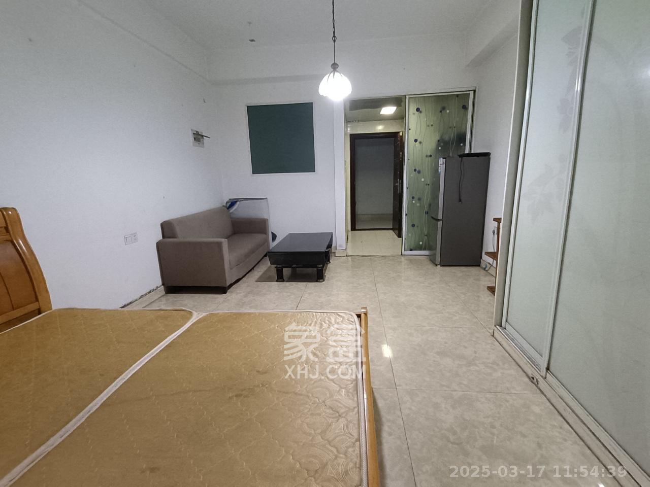 生活艺术城 1室1厅1卫 1200.0元/月 生活艺术城 1室1厅1卫 1200.0元/月室内图