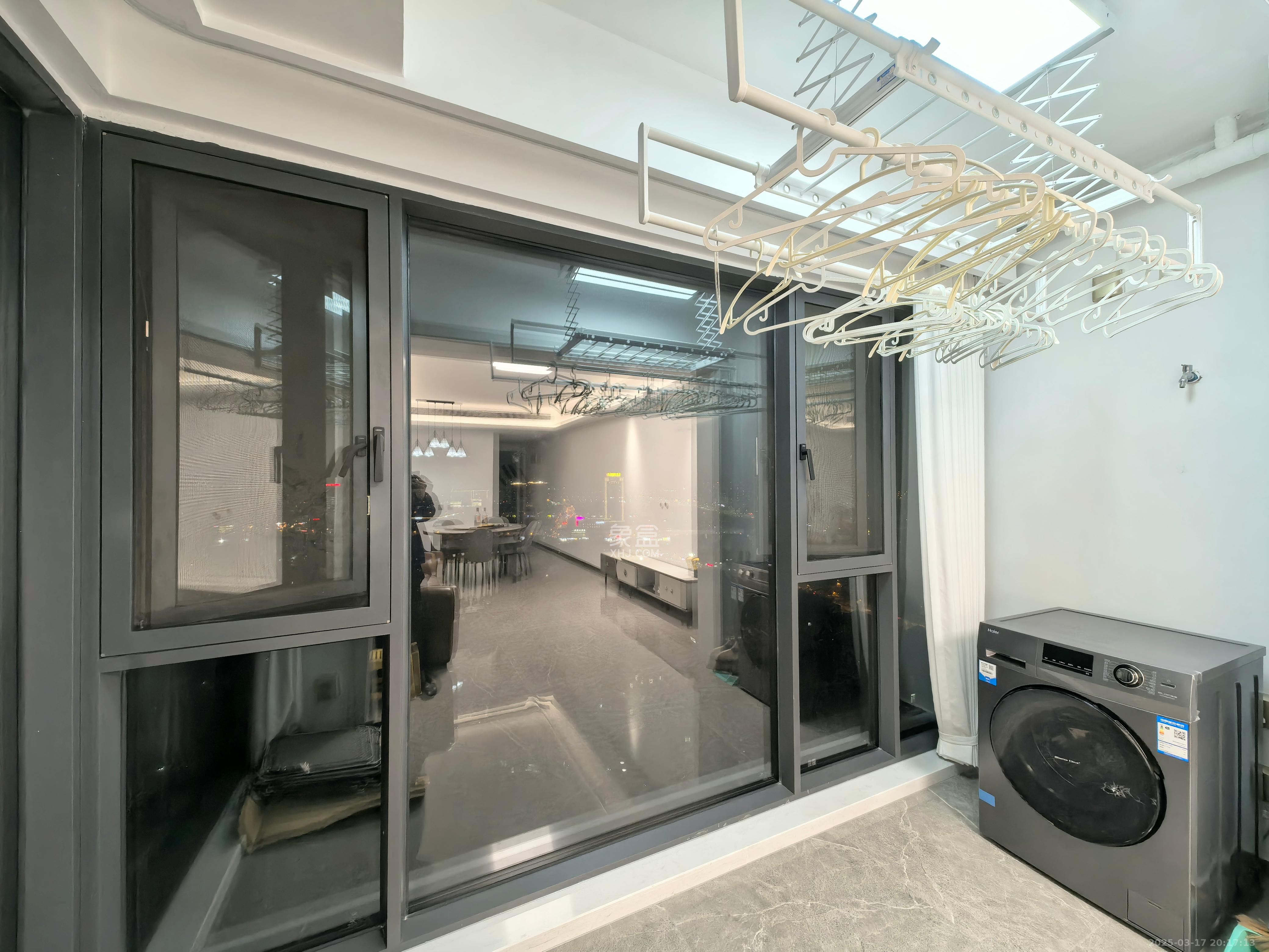 长沙溪山悦 3室2厅1卫 2500.0元/月 长沙溪山悦 3室2厅1卫 2500.0元/月室内图