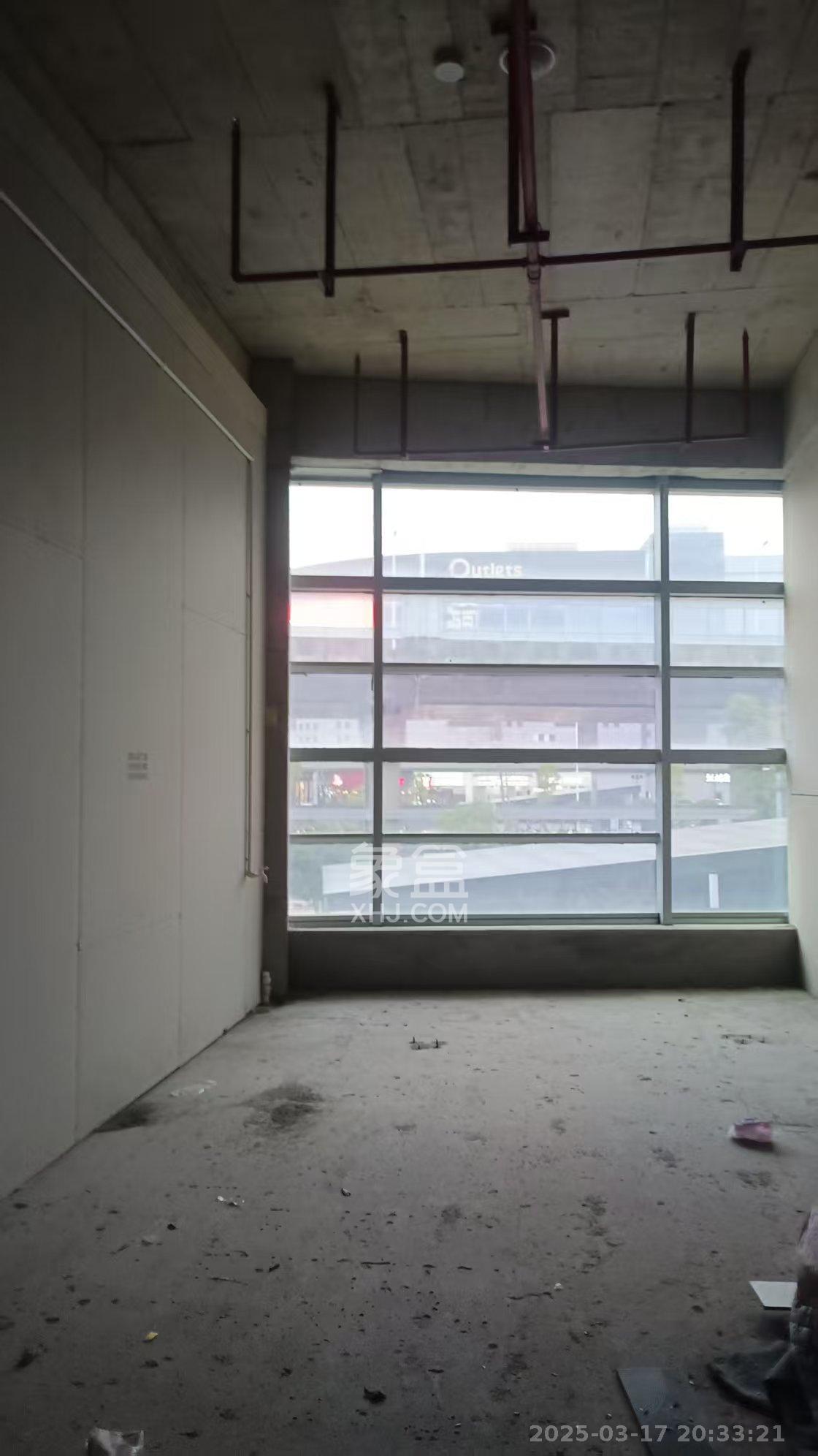 卓越伊景寓 1室0厅0卫 6600.0元/月 卓越伊景寓 1室0厅0卫 6600.0元/月室内图