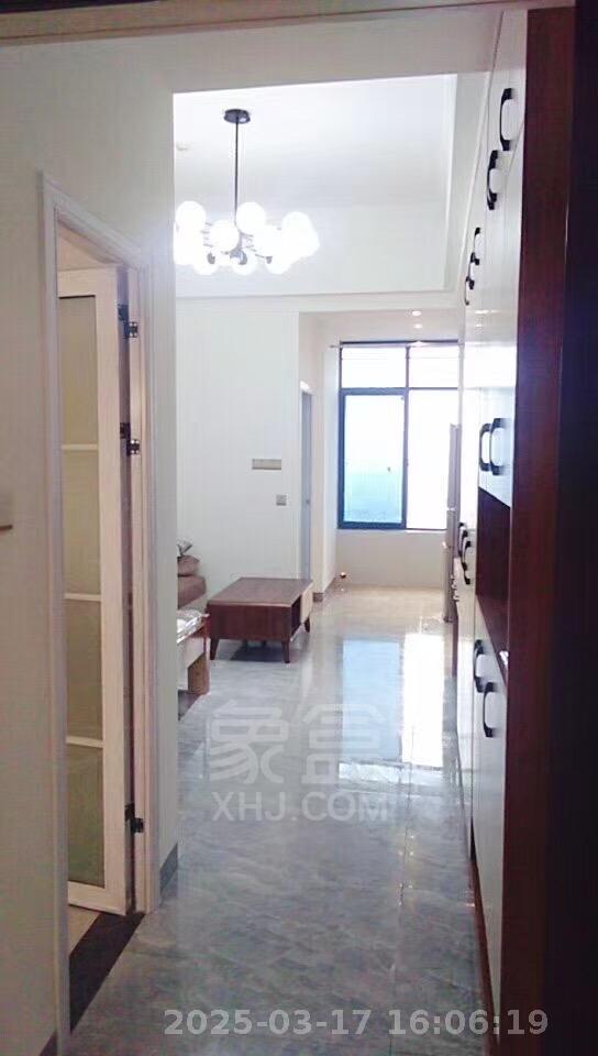 白金汉宫 1室1厅1卫 1200.0元/月 白金汉宫 1室1厅1卫 1200.0元/月室内图