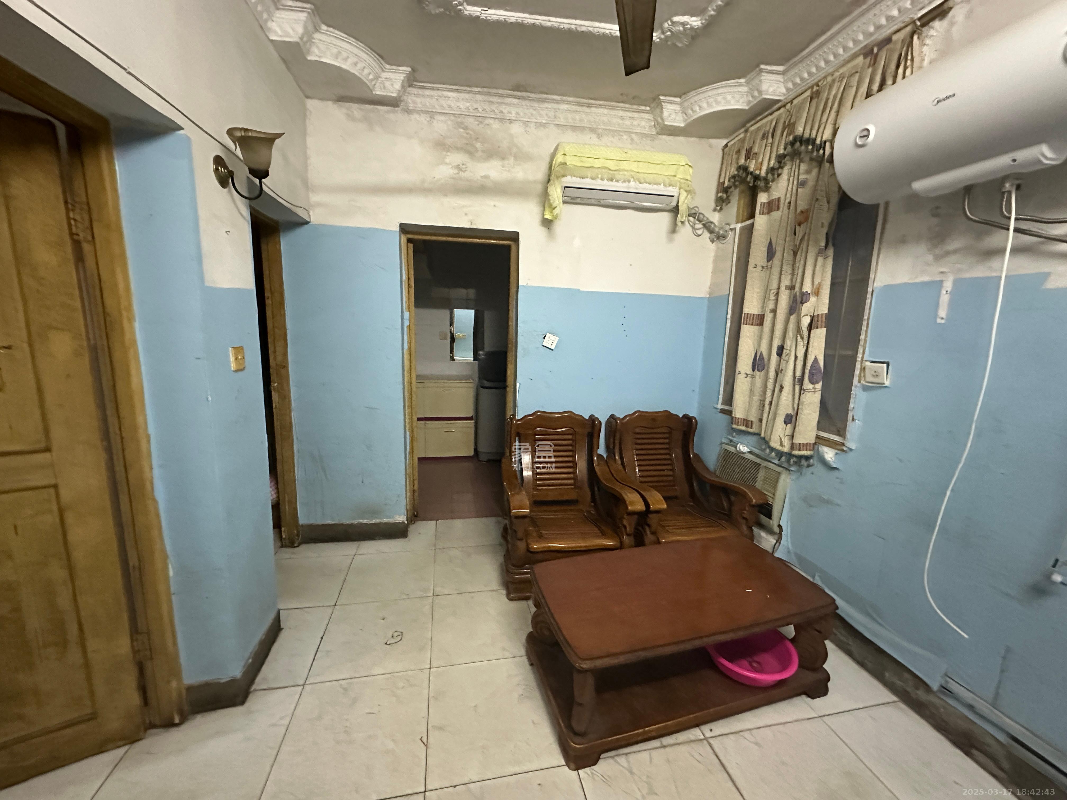 华光外贸宿舍  2室1厅1卫    1200.0元/月 华光外贸宿舍  2室1厅1卫    1200.0元/月室内图