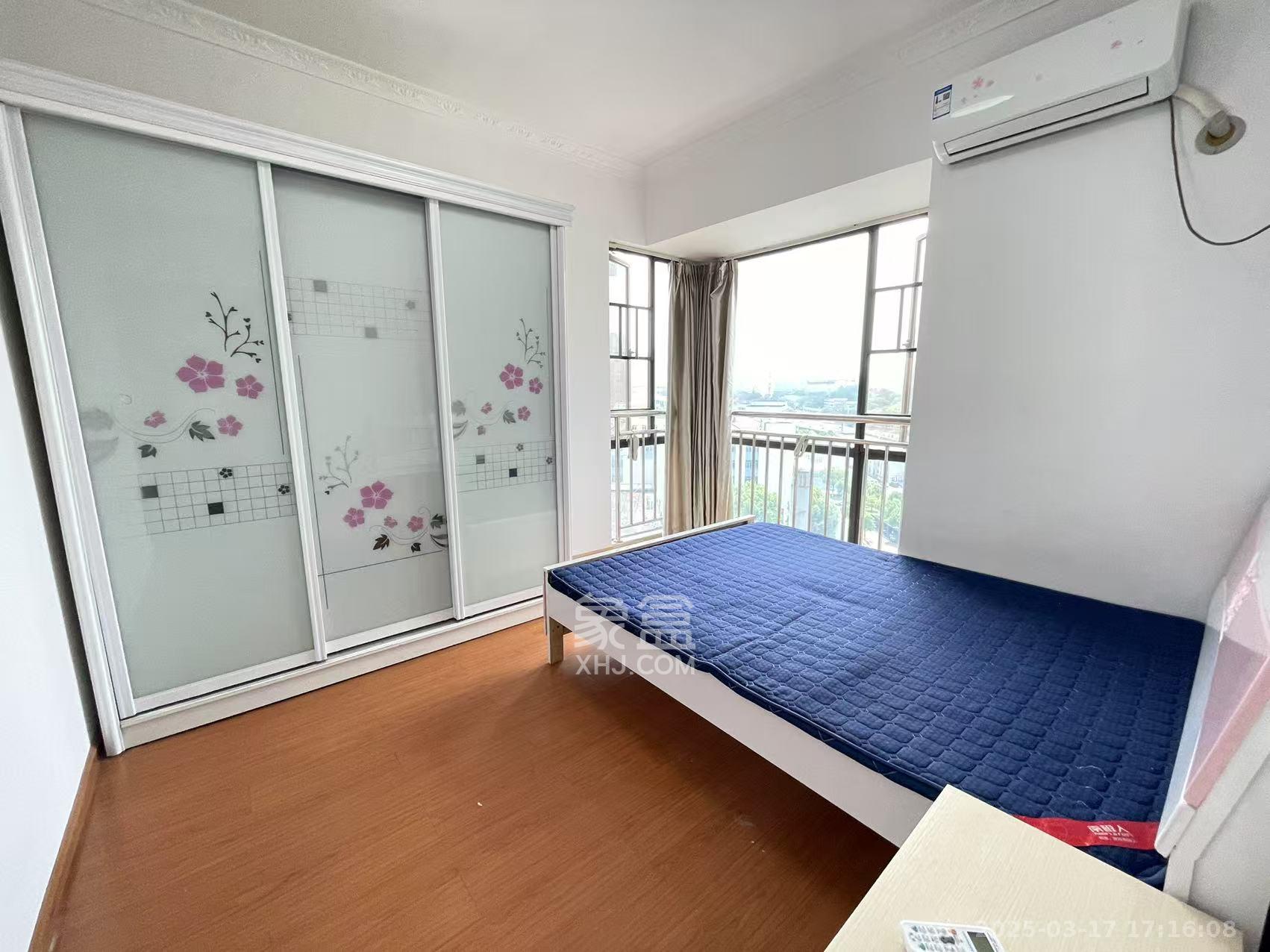 兴威帕克水岸  4室2厅2卫   2600.00元/月室内图