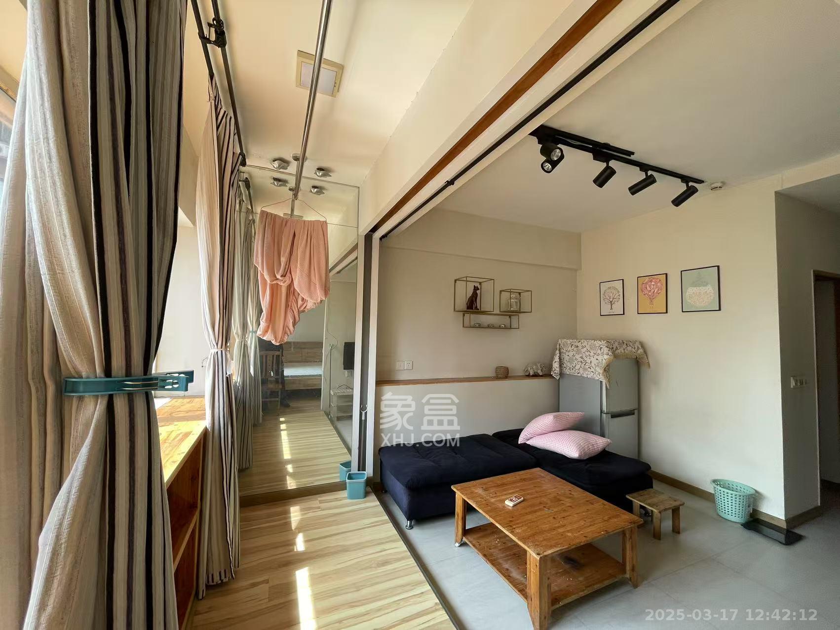 上海城小区  1室1厅1卫   1500.00元/月室内图