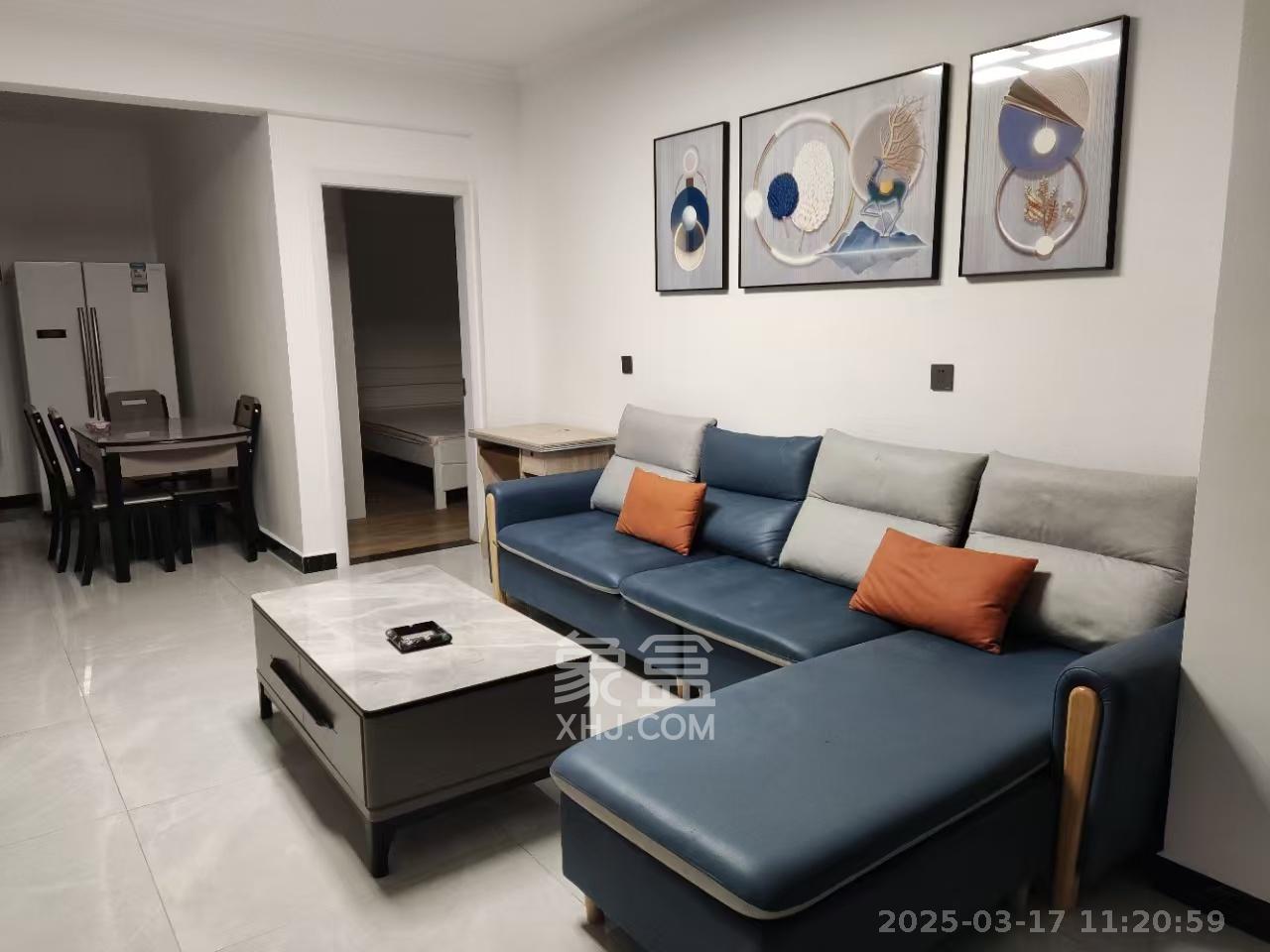 山水新城  2室2厅1卫    2000.0元/月