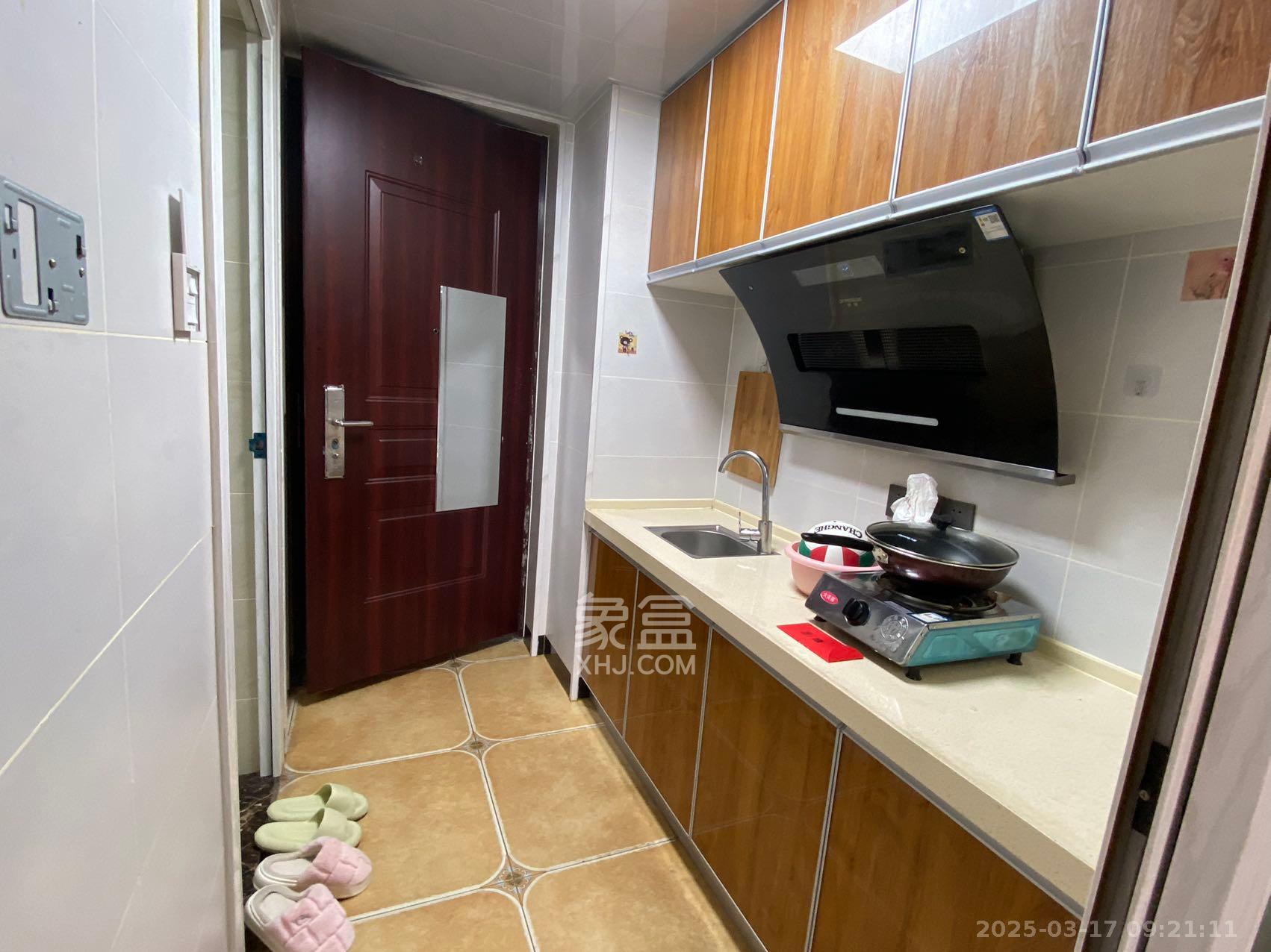 中海新城熙岸（中信新城五期）  1室1厅1卫    1300.0元/月室内图